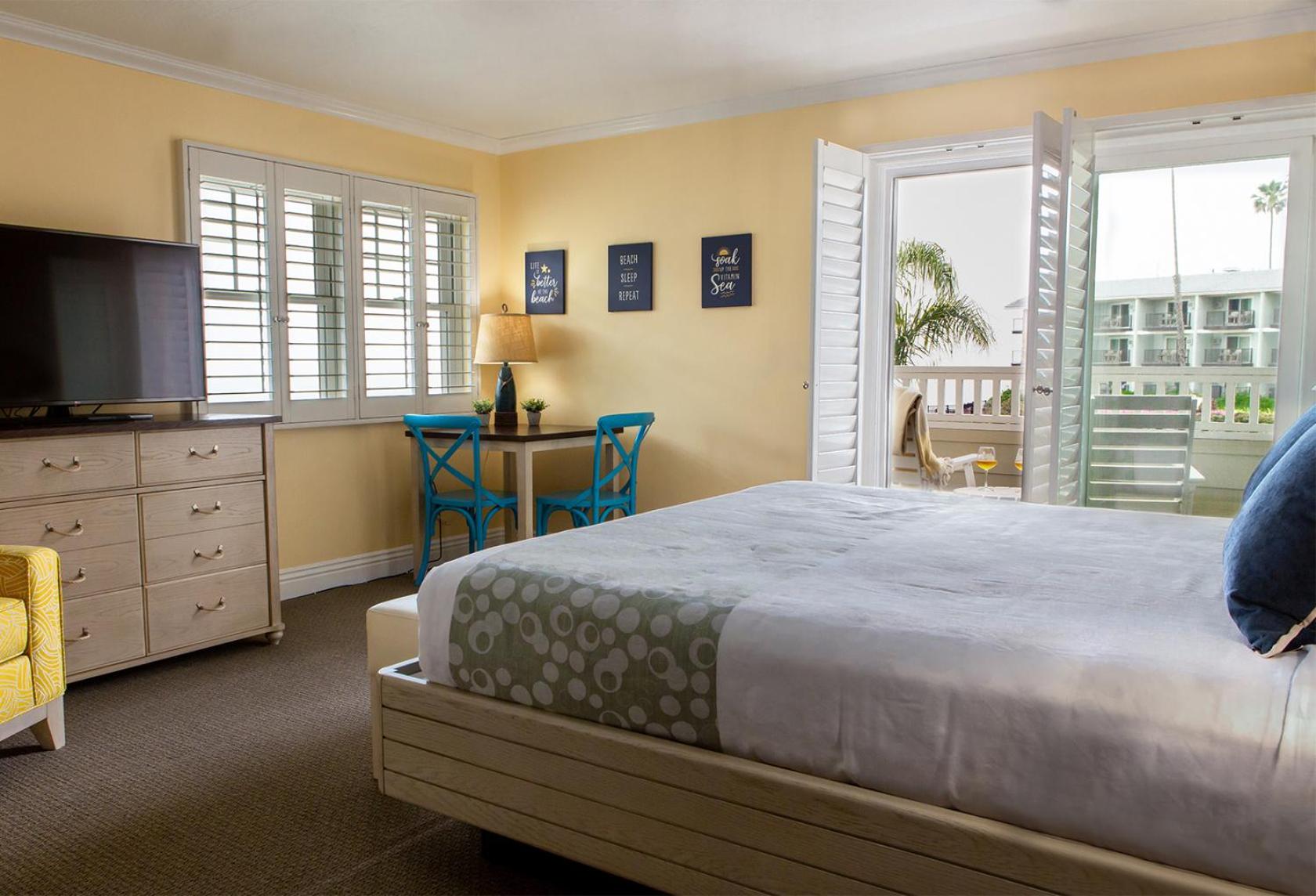Partial Ocean View, Two Bedrooms, Two Kings, ADA Corner photo 3