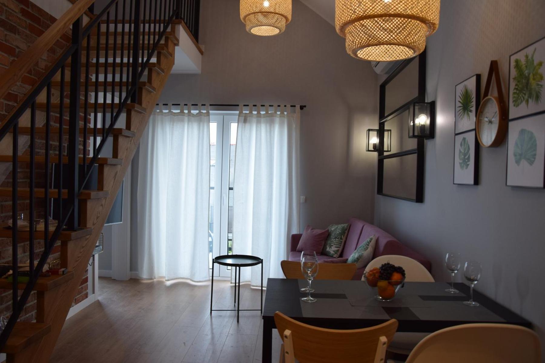 Maisonette photo 1