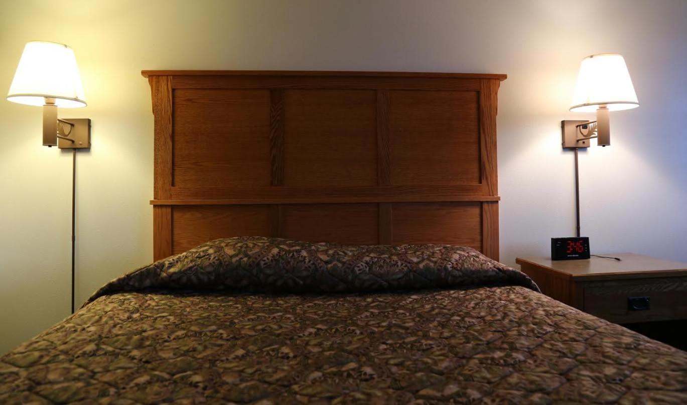 Queen Room photo 3
