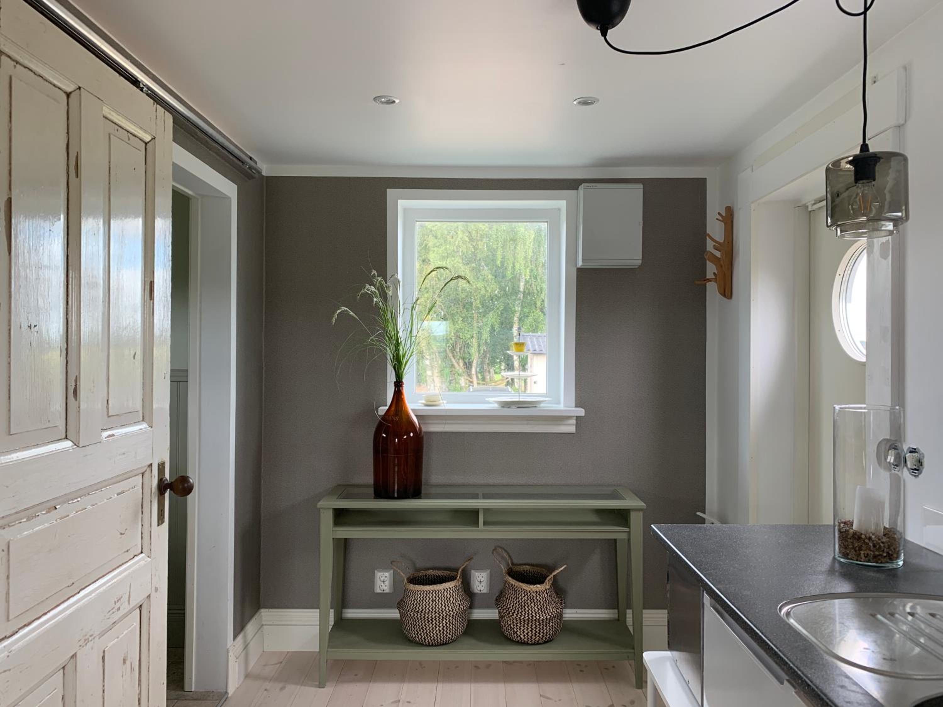 One-Bedroom House - Photo 3