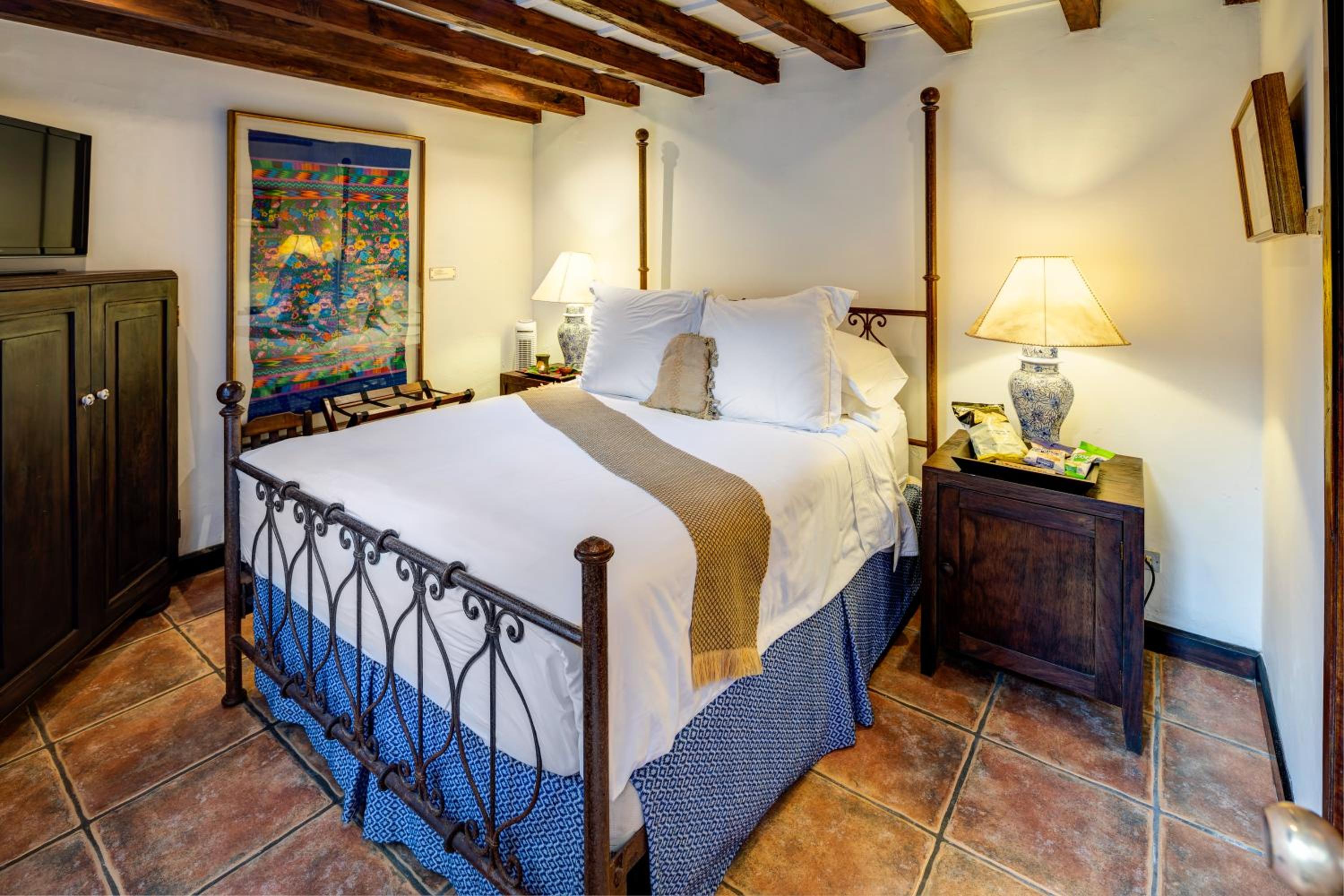 Double Room - Photo 3