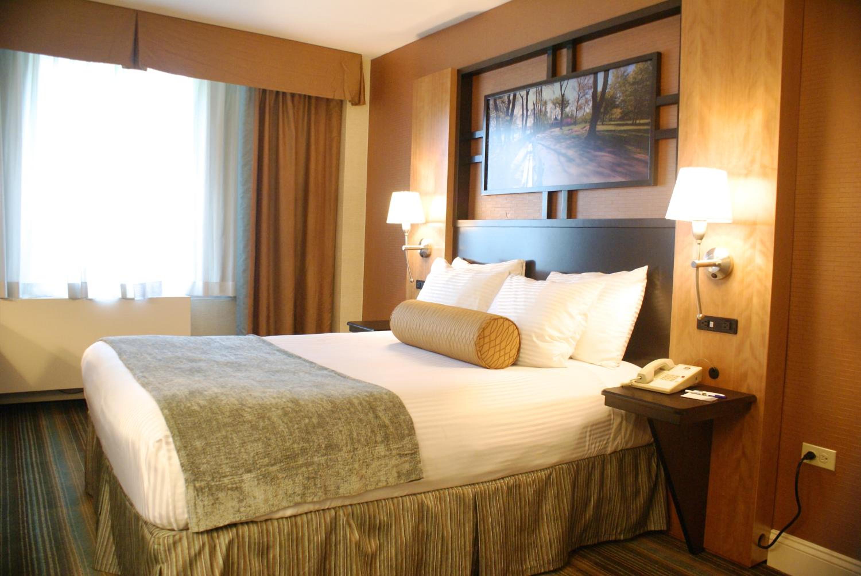 Queen Room - Photo 3