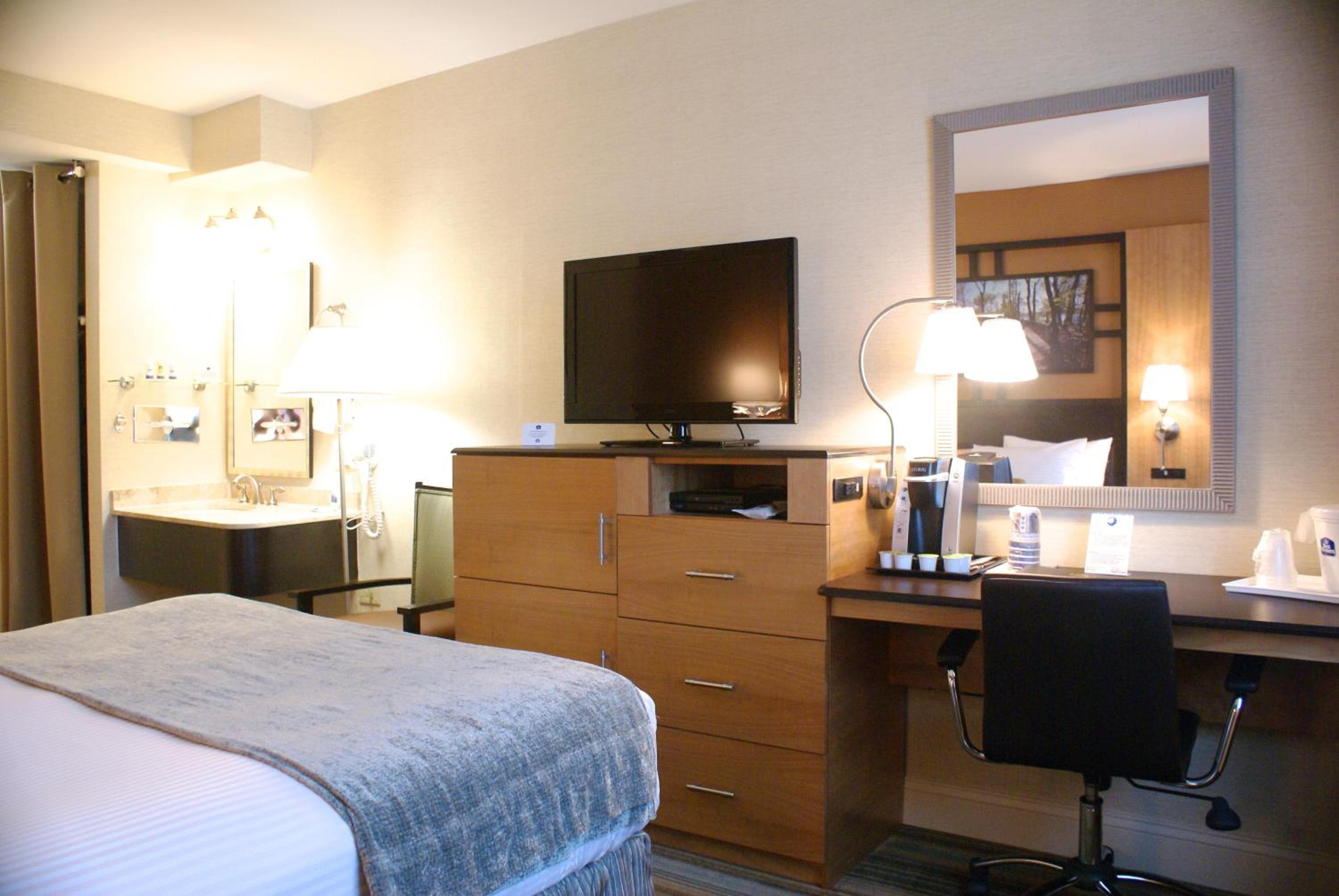 Queen Room - Photo 5