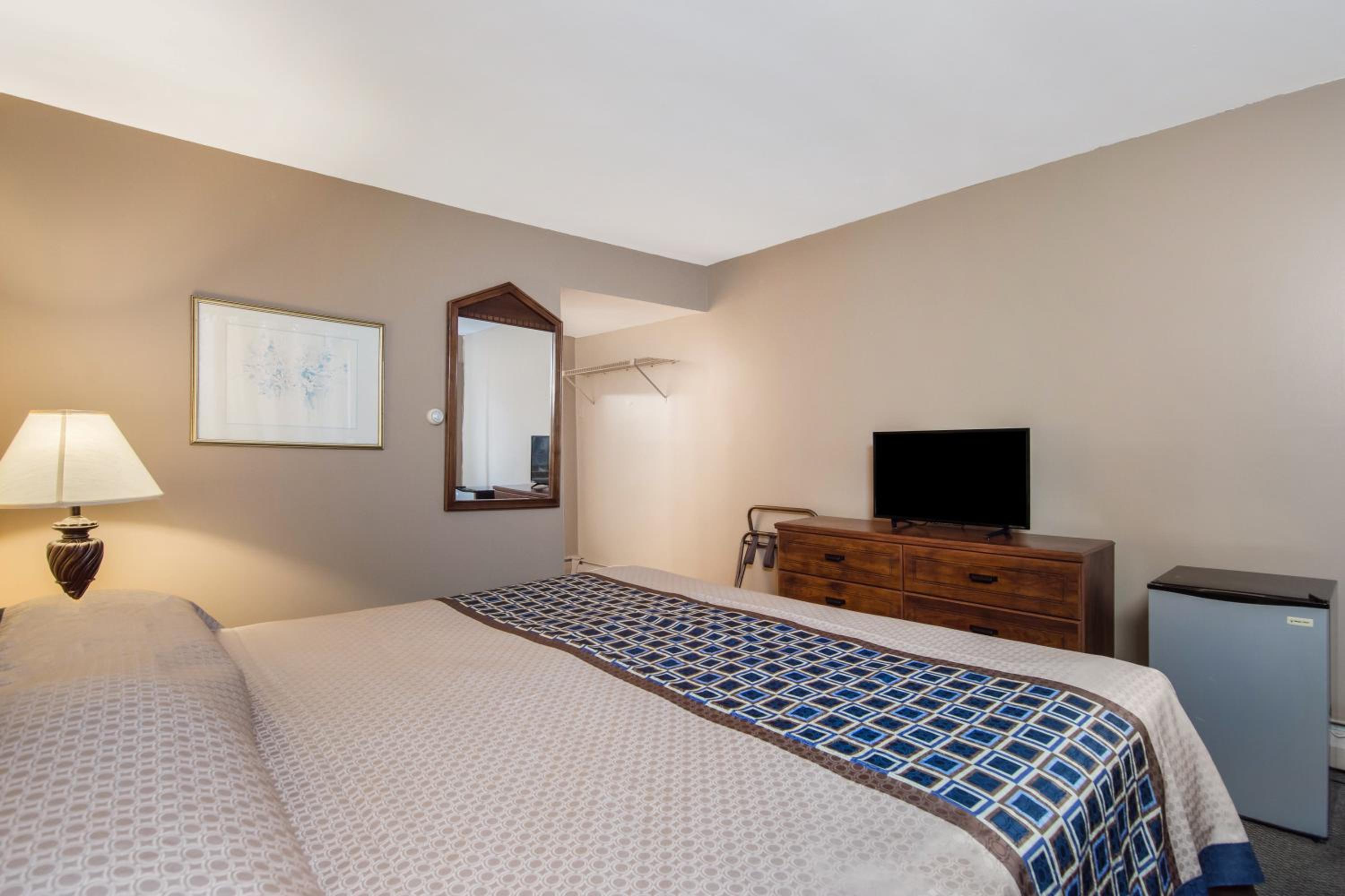 Double Room with Two Double Beds - Non-Smoking photo 2