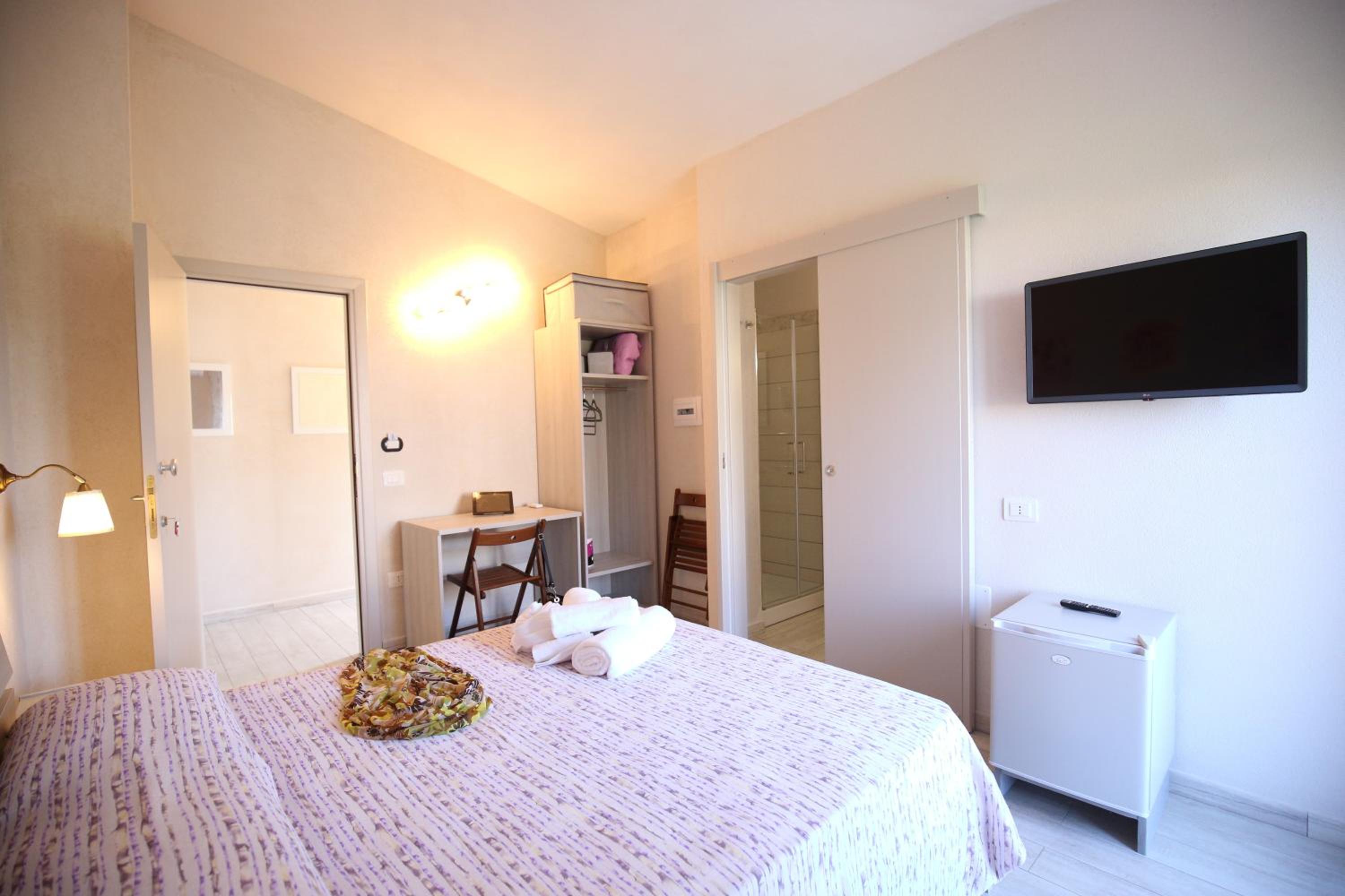 Deluxe Double Room with Sea View photo 2
