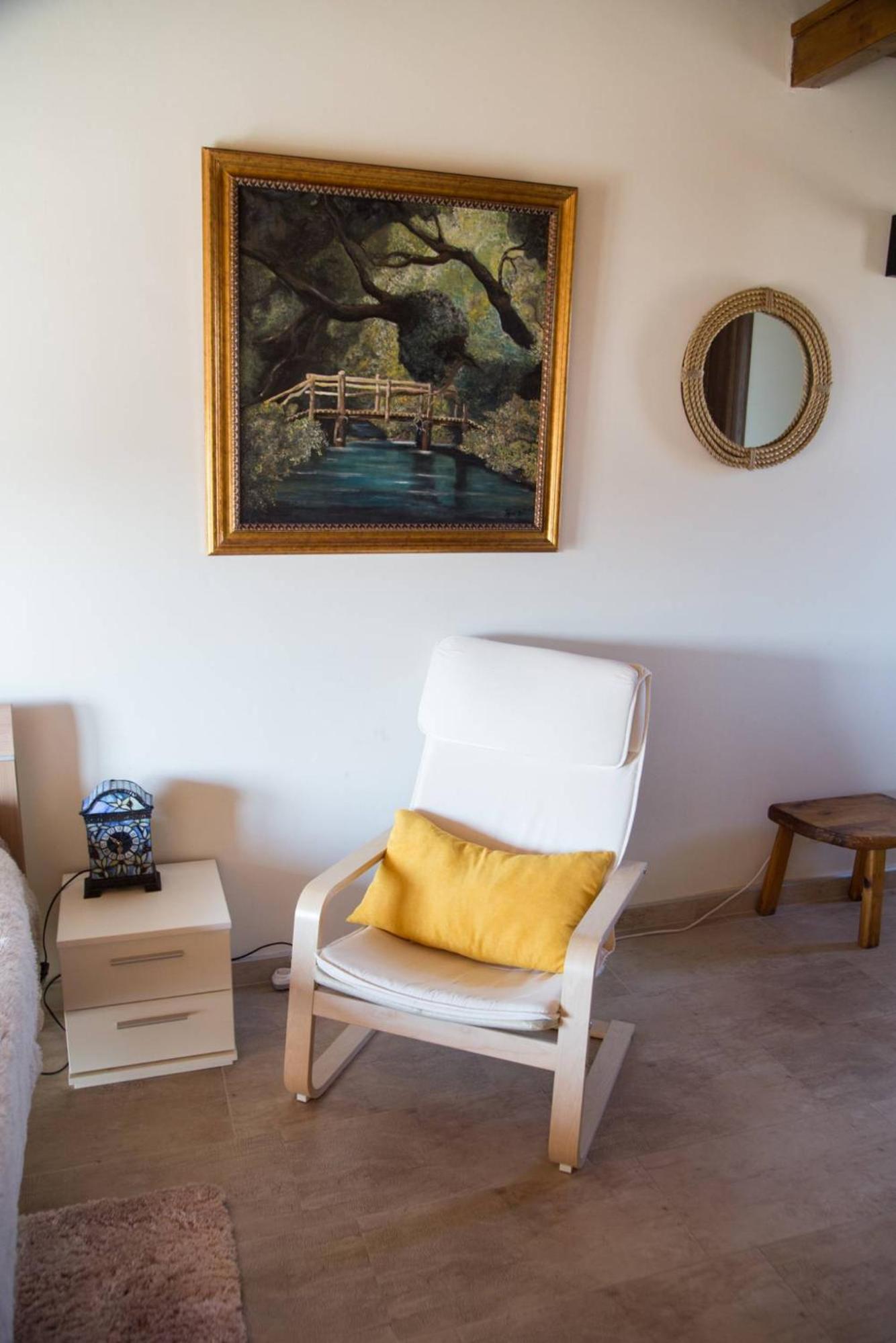 Apartment with Terrace - Photo 15