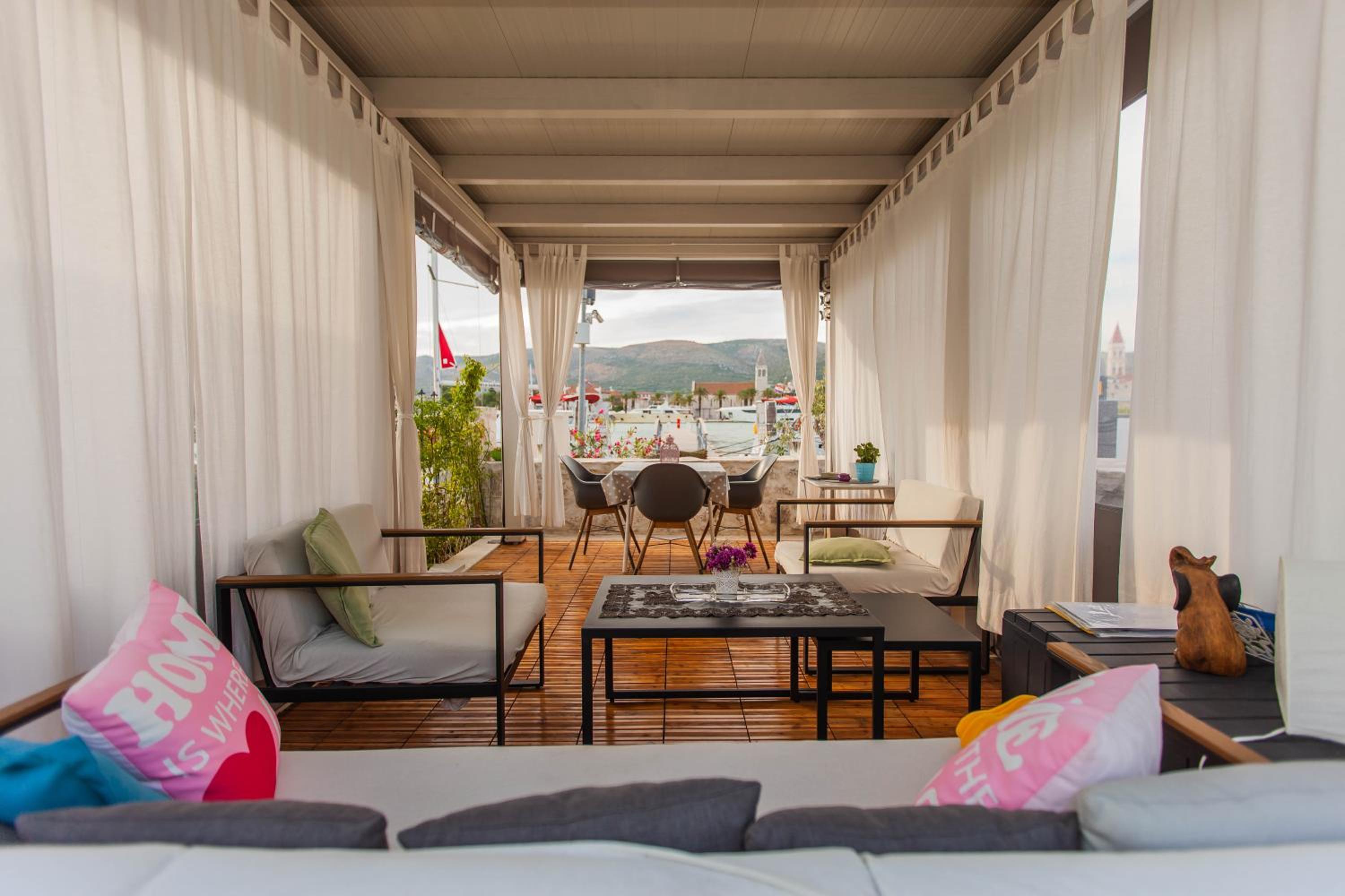 Studio Apartment with Sea View - Photo 27