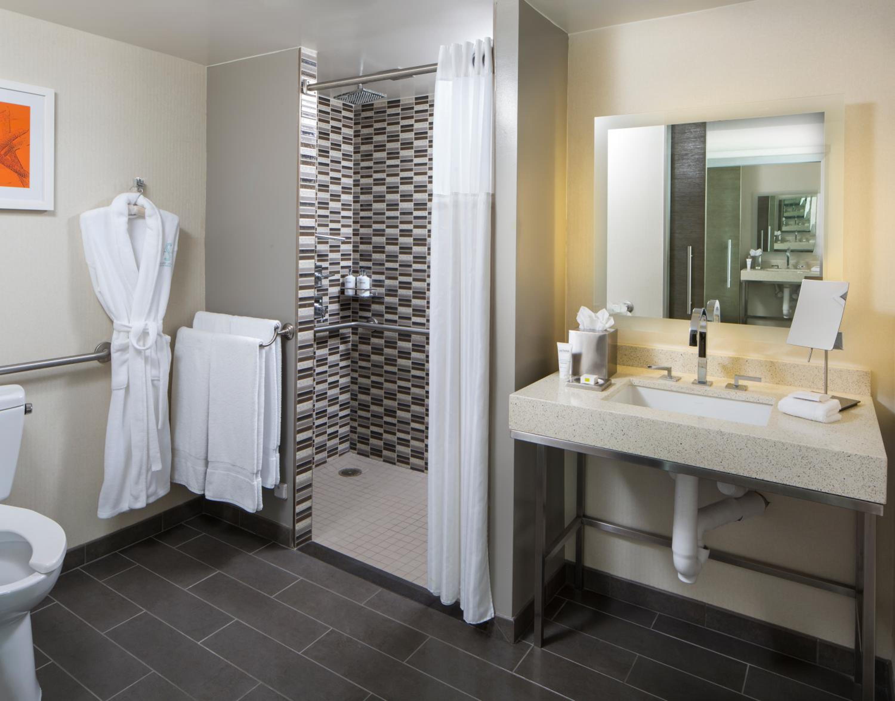 Accessible Ocean View Premier With King Bed