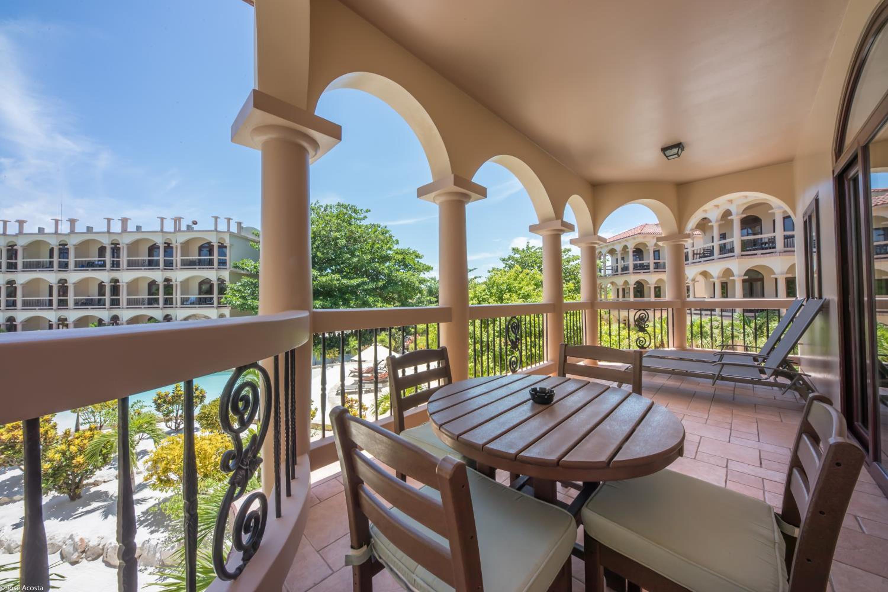 Balcony & Terrace