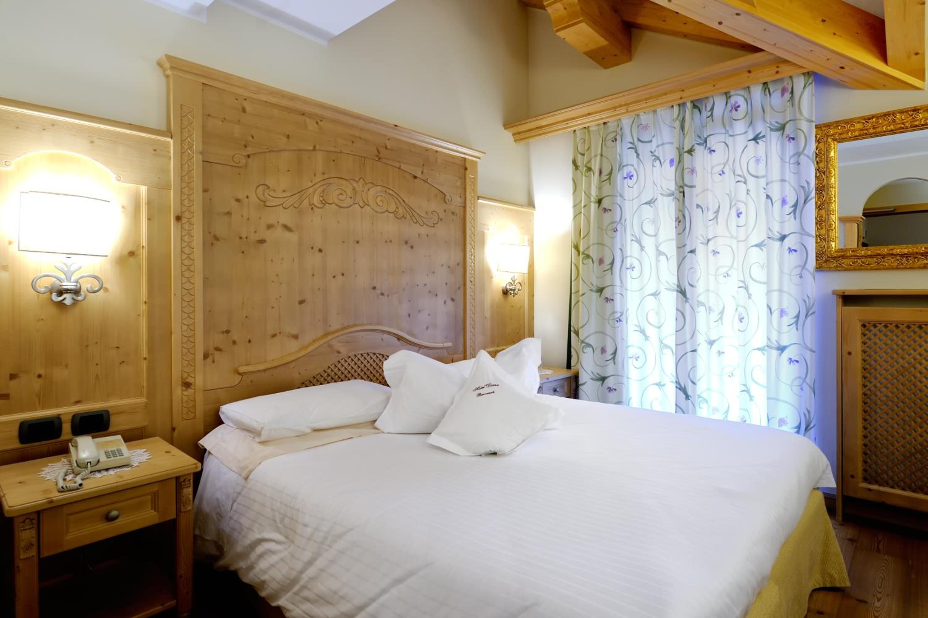 Superior Double or Twin Room photo 2