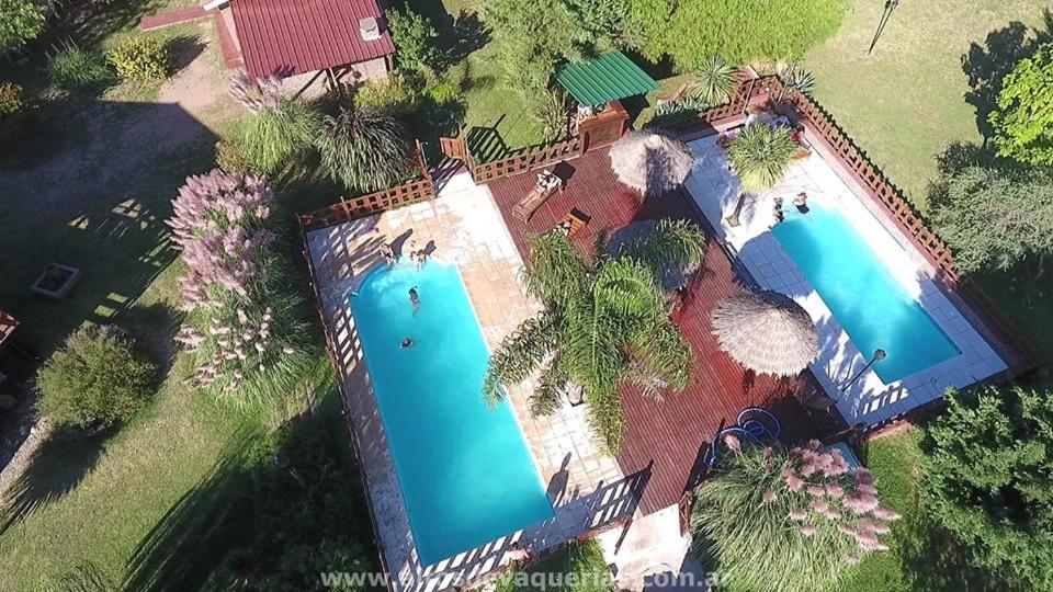 Family Bungalow photo 2