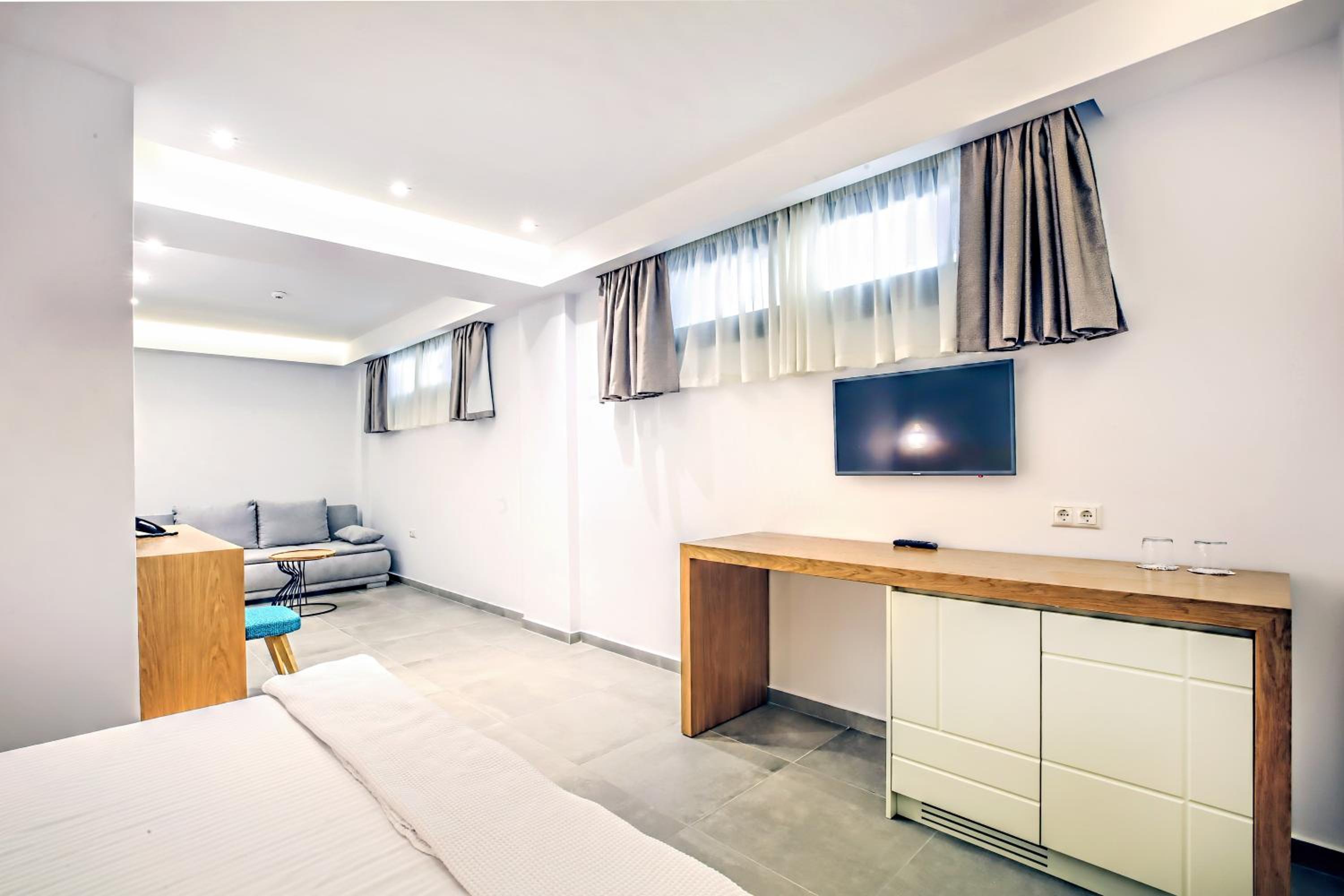 Suite - Basement