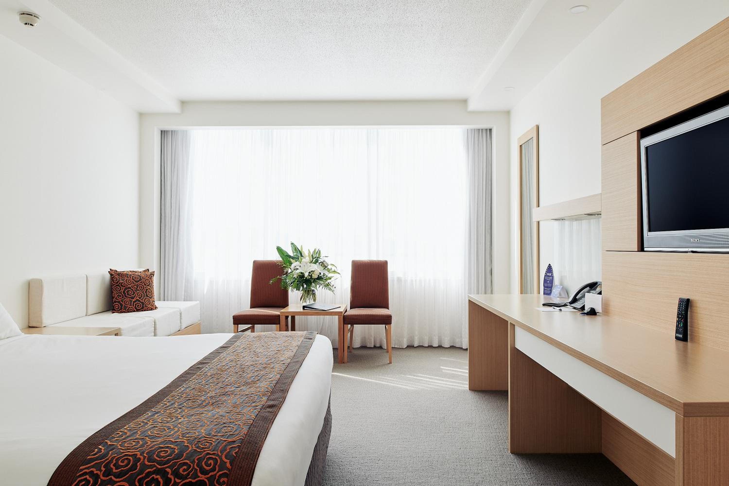 Deluxe King Marina Room photo 1