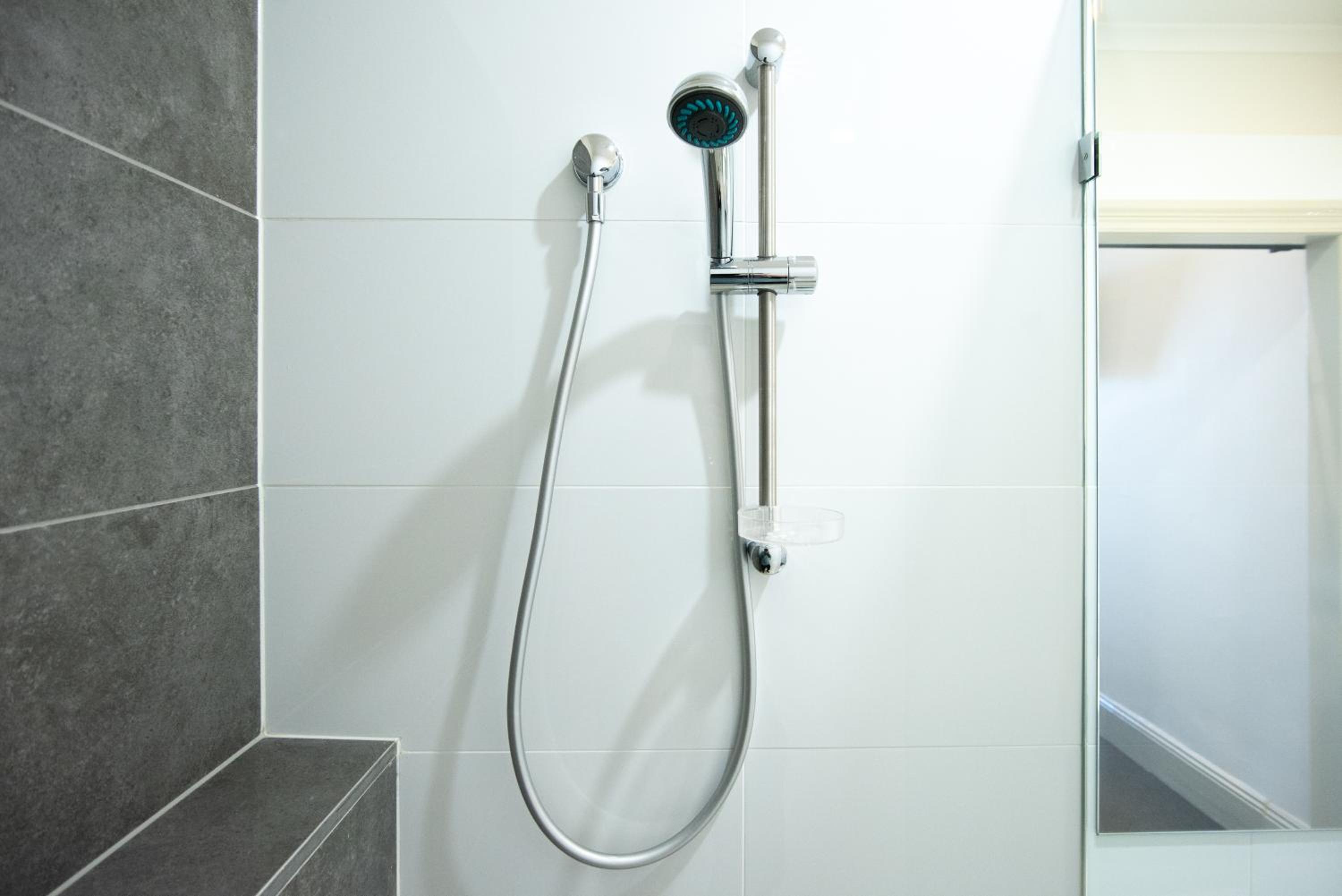 Single Room with Shared Bathroom photo 1