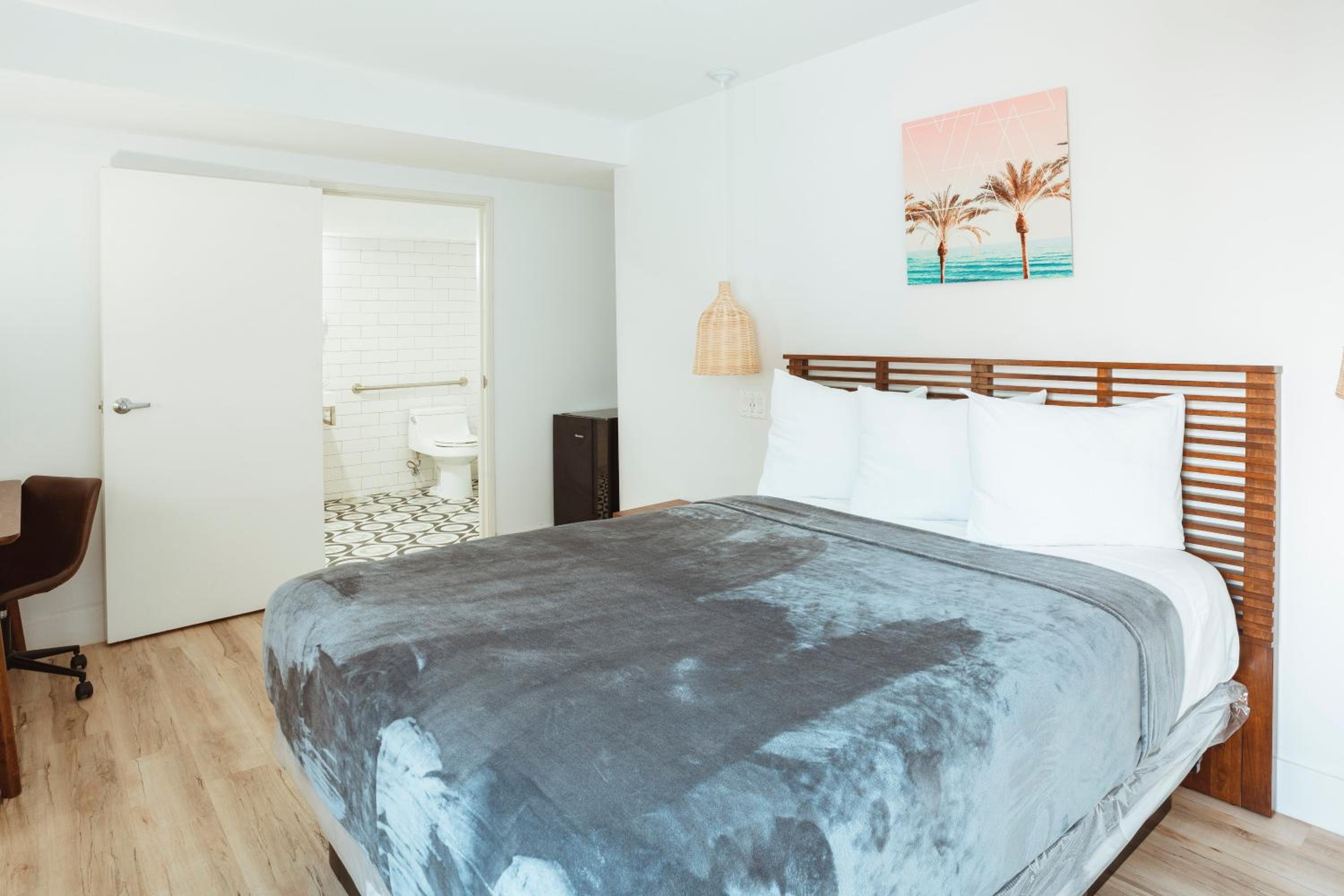 Standard Queen Room - Photo 1