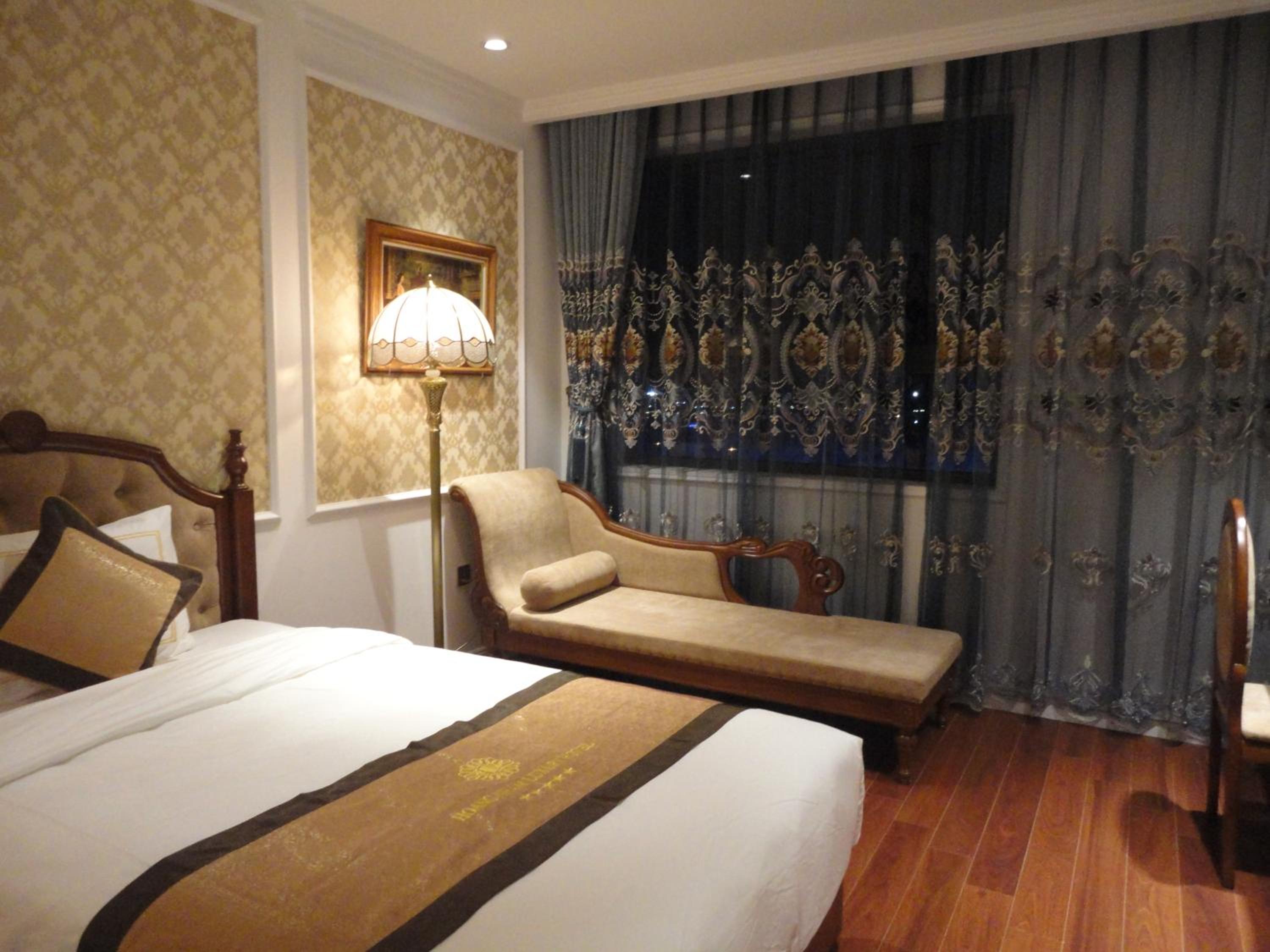 Deluxe Twin Room photo 3