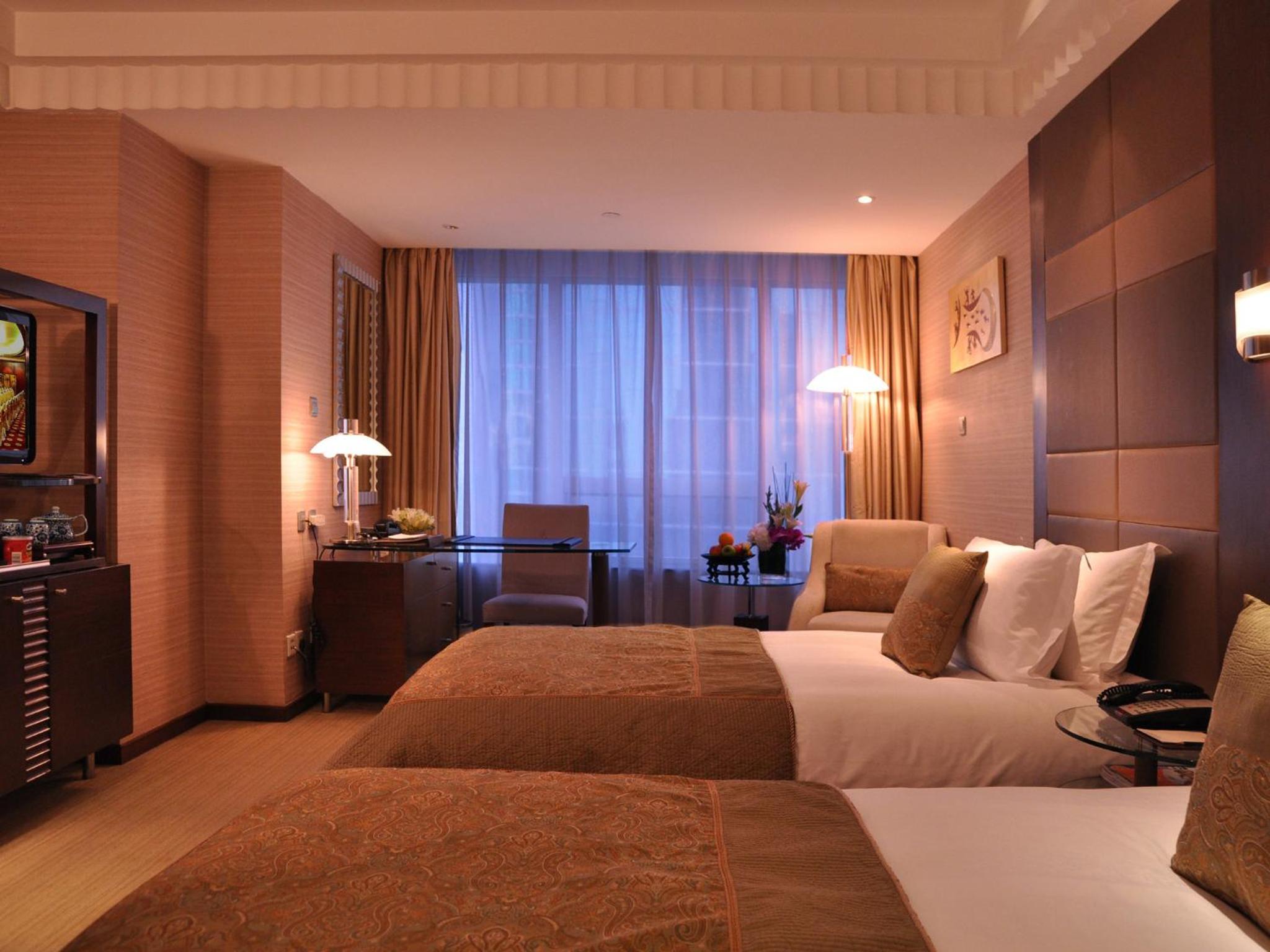 Executive Double or Twin Room thumbnail 6