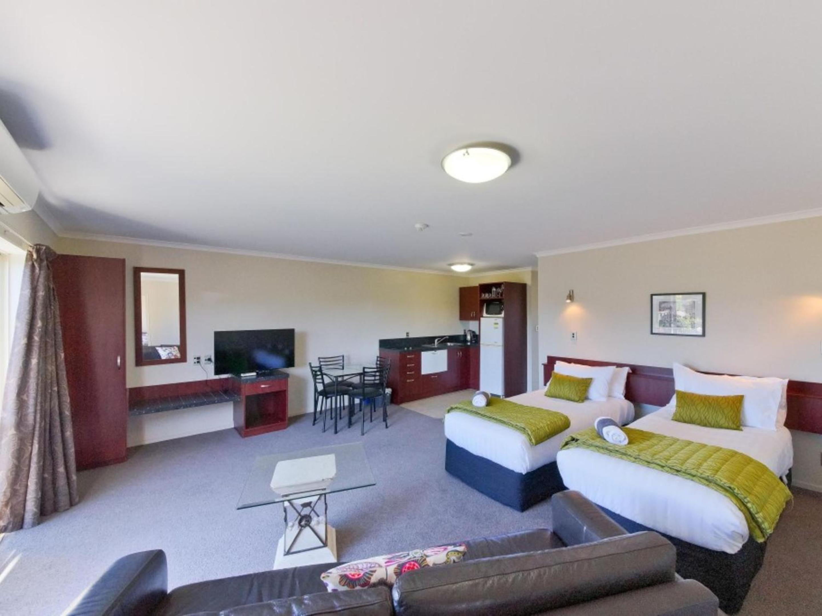Executive One-Bedroom Apartment With Spa Bath photo 3