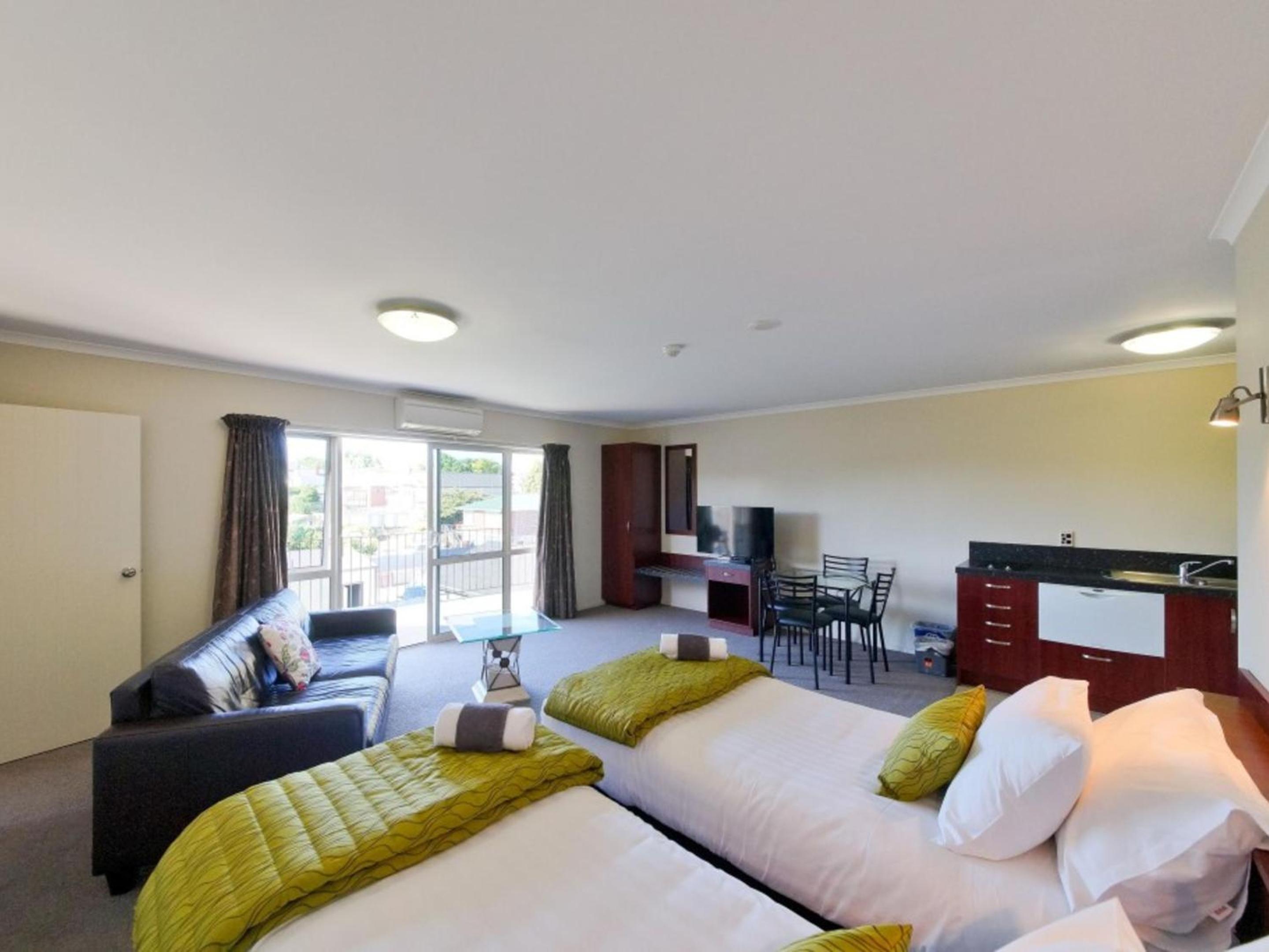 Executive One-Bedroom Apartment With Spa Bath photo 2