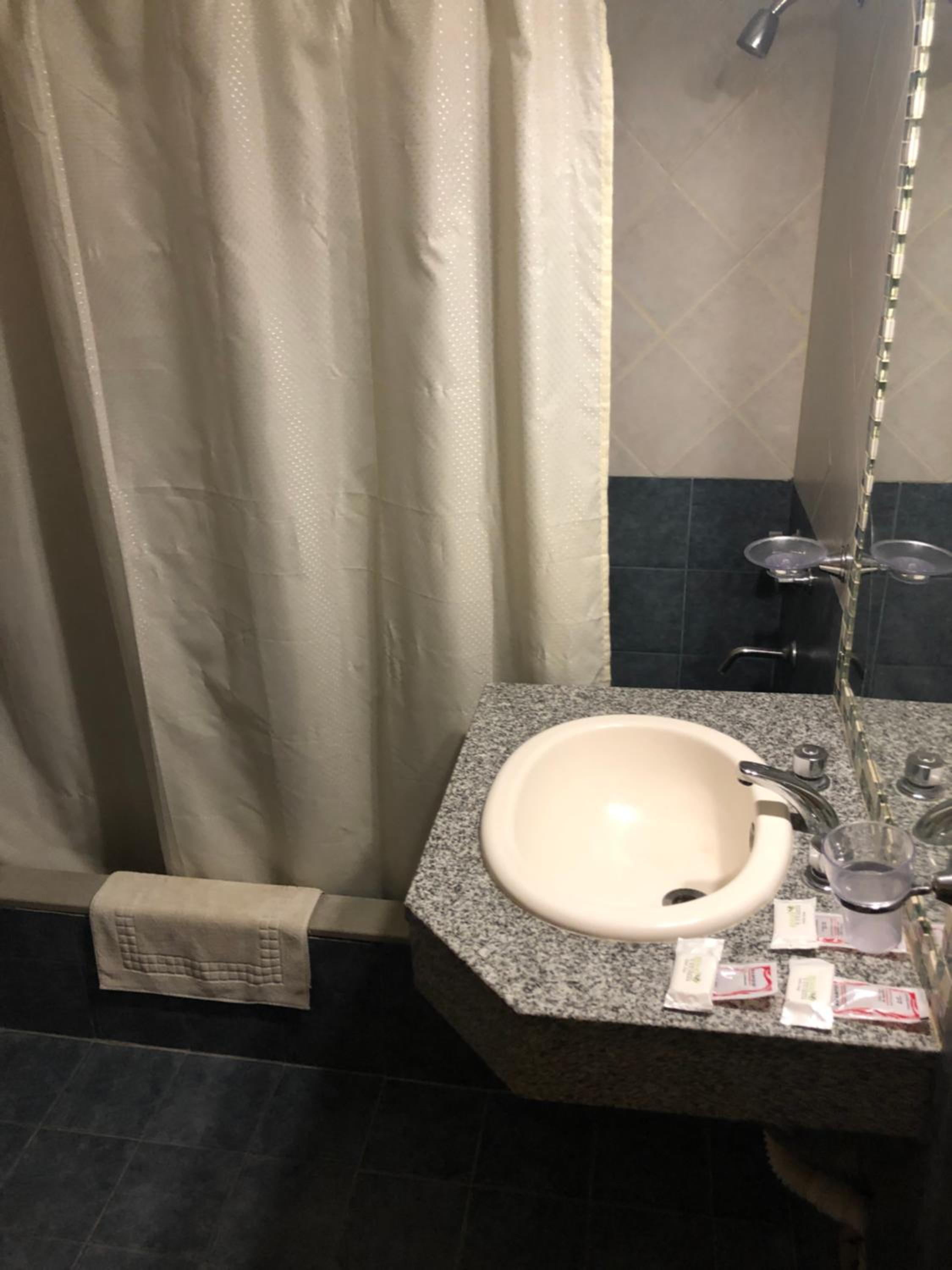 Triple Room with Private Bathroom photo 2