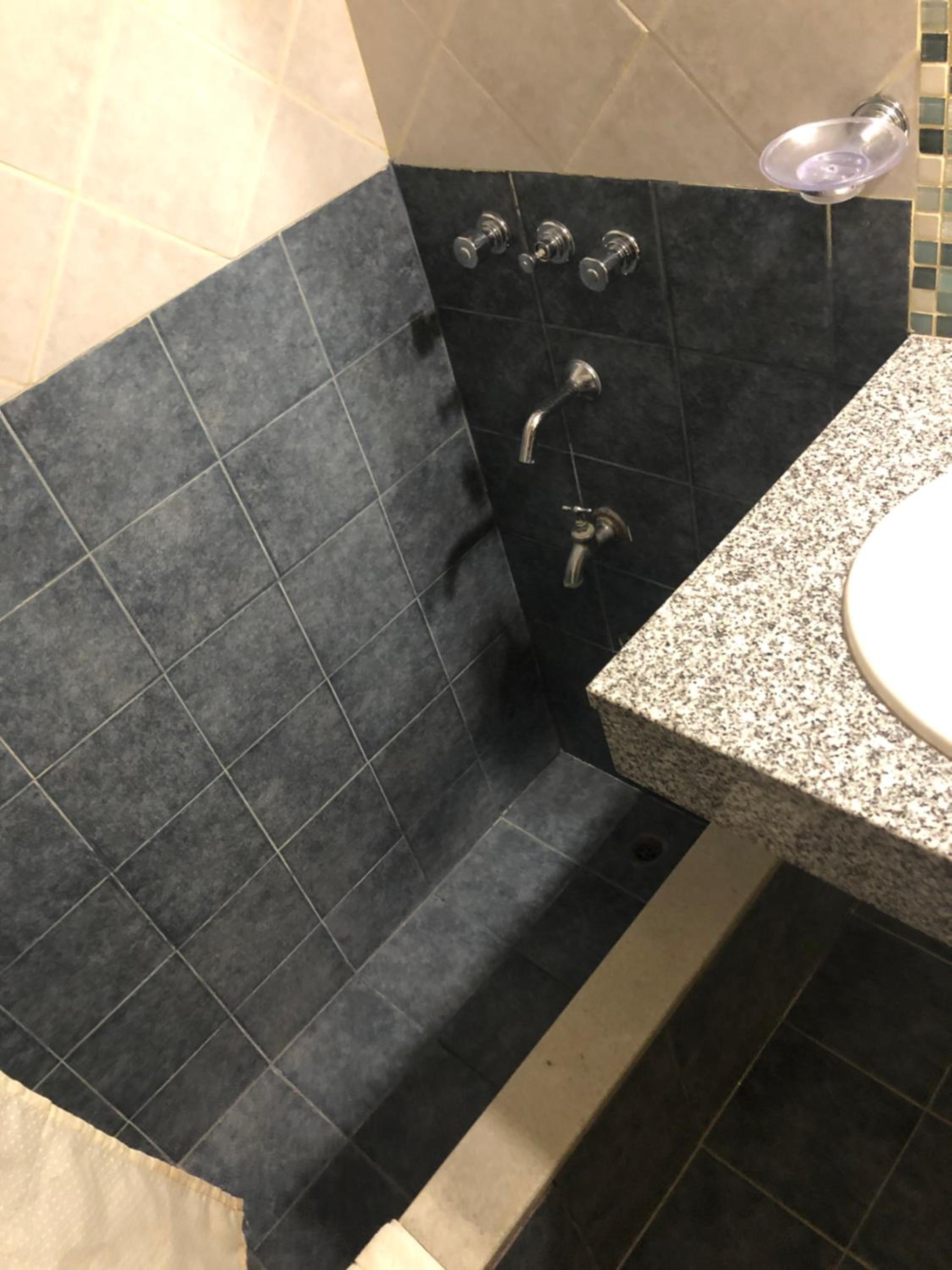 Quadruple Room with Private Bathroom photo 3