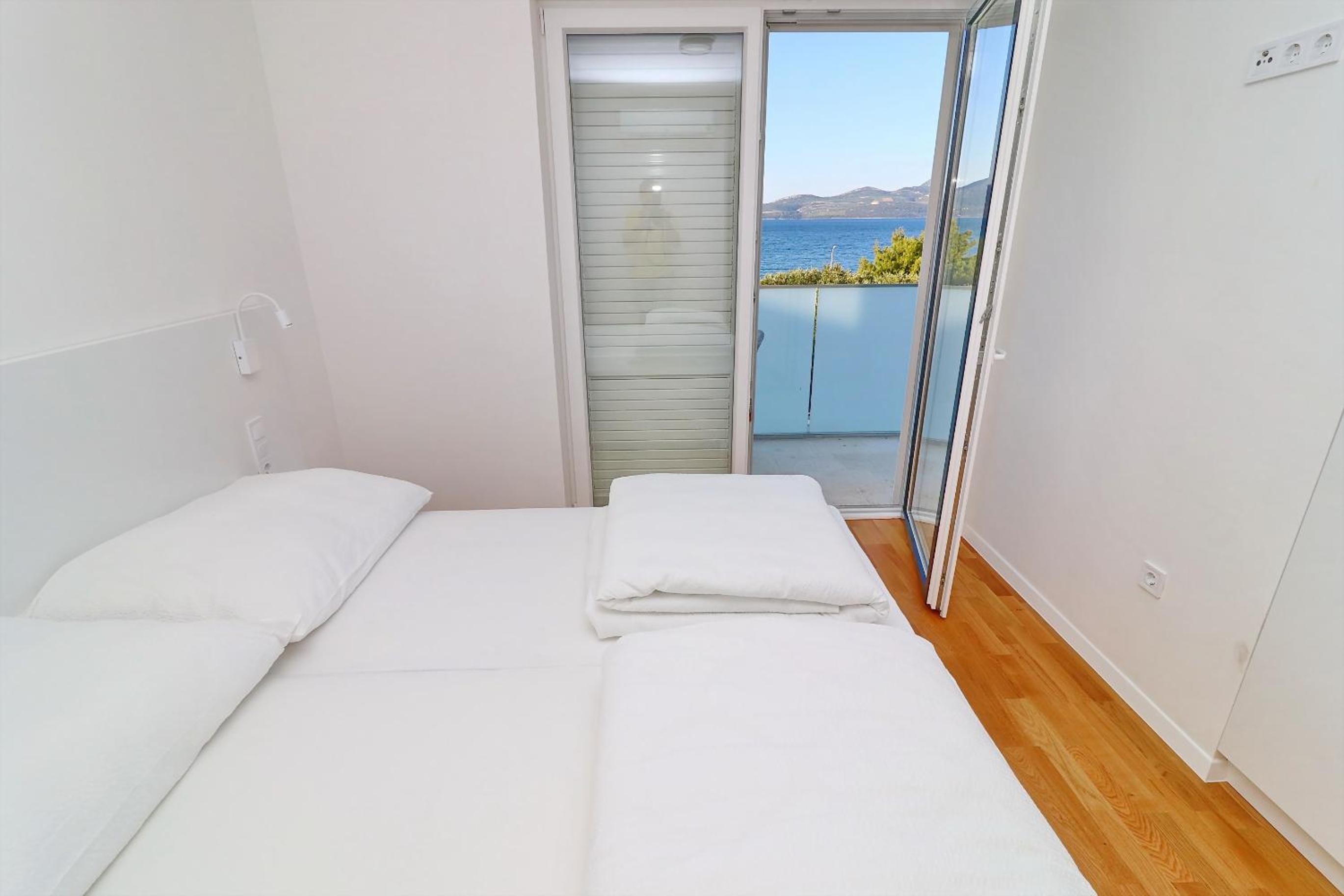 Vier-Schlafzimmer-Villa mit Privatpool