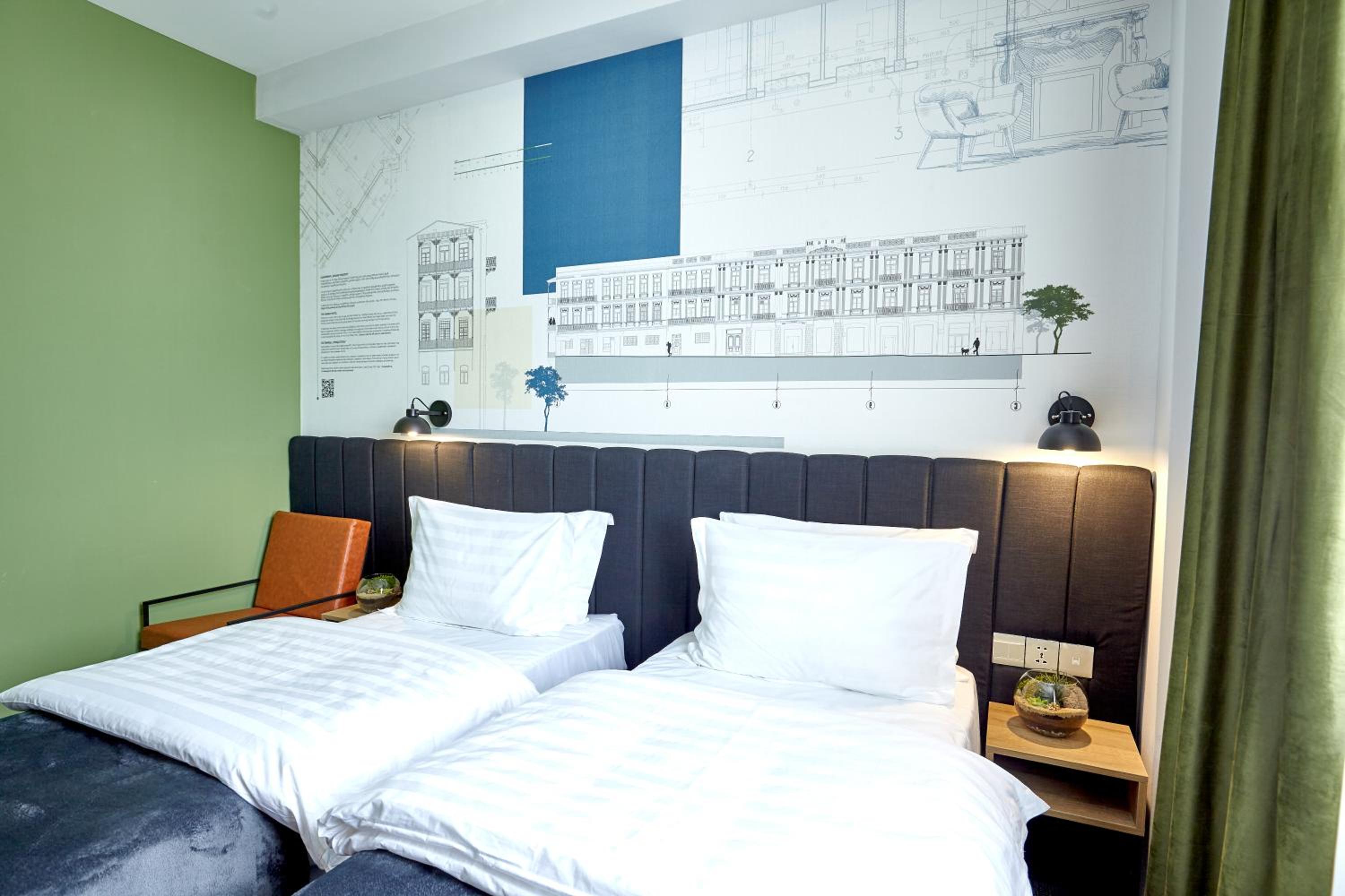 Standard Twin Room - Photo 2