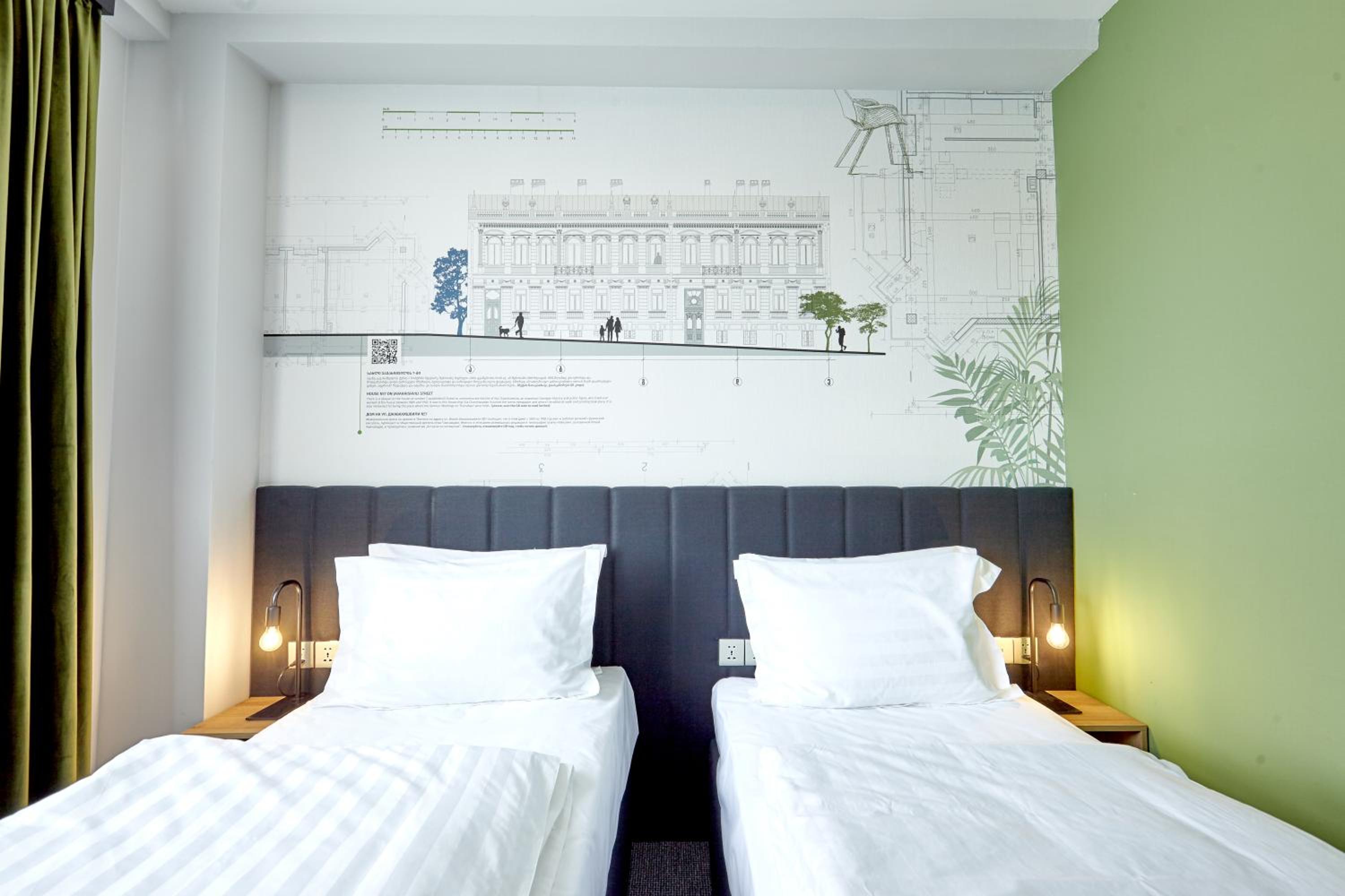 Standard Twin Room - Photo 6