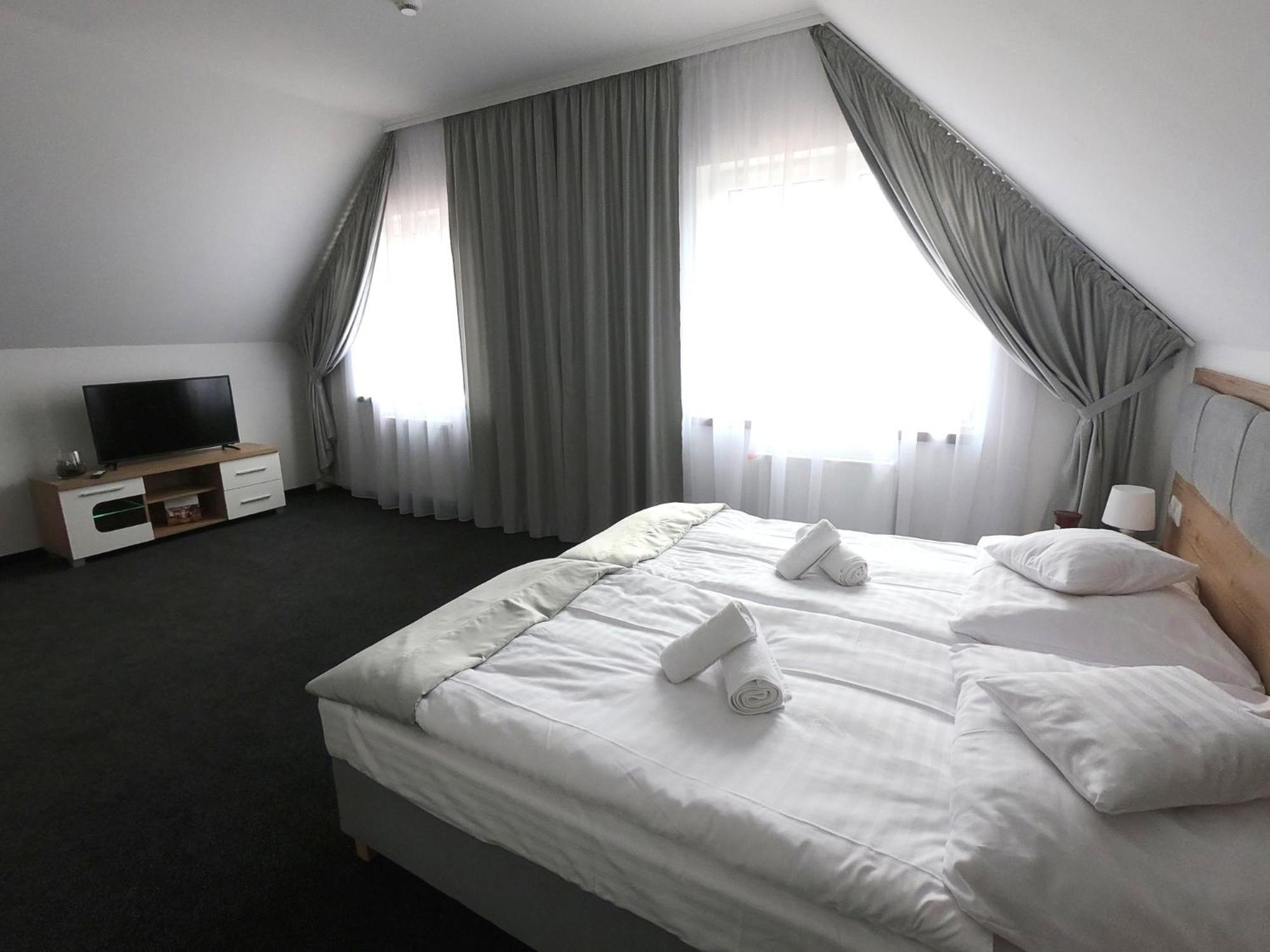 Deluxe Triple Room - Photo 2