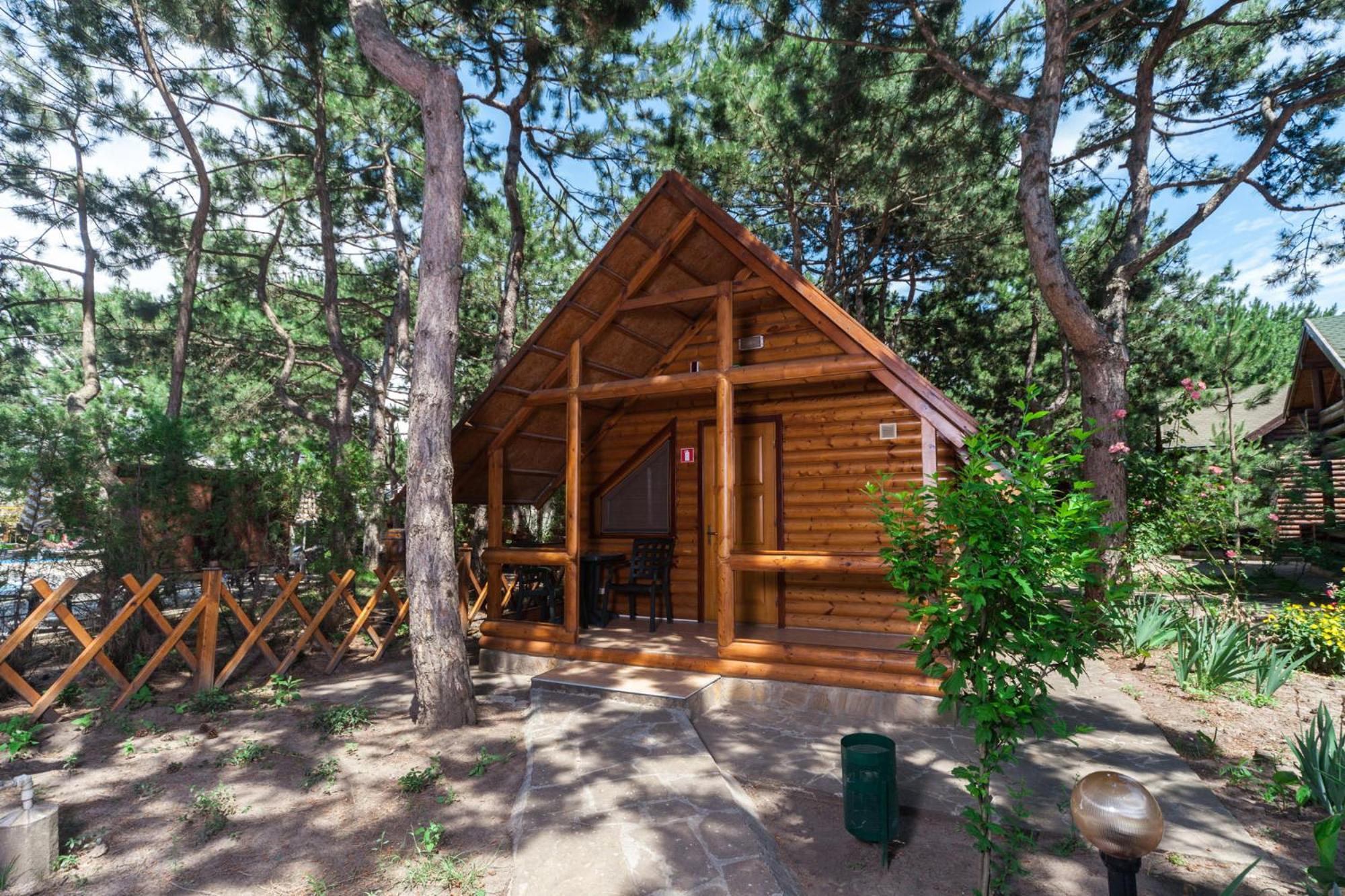 Cottage (2 Adults) with Twin Beds
