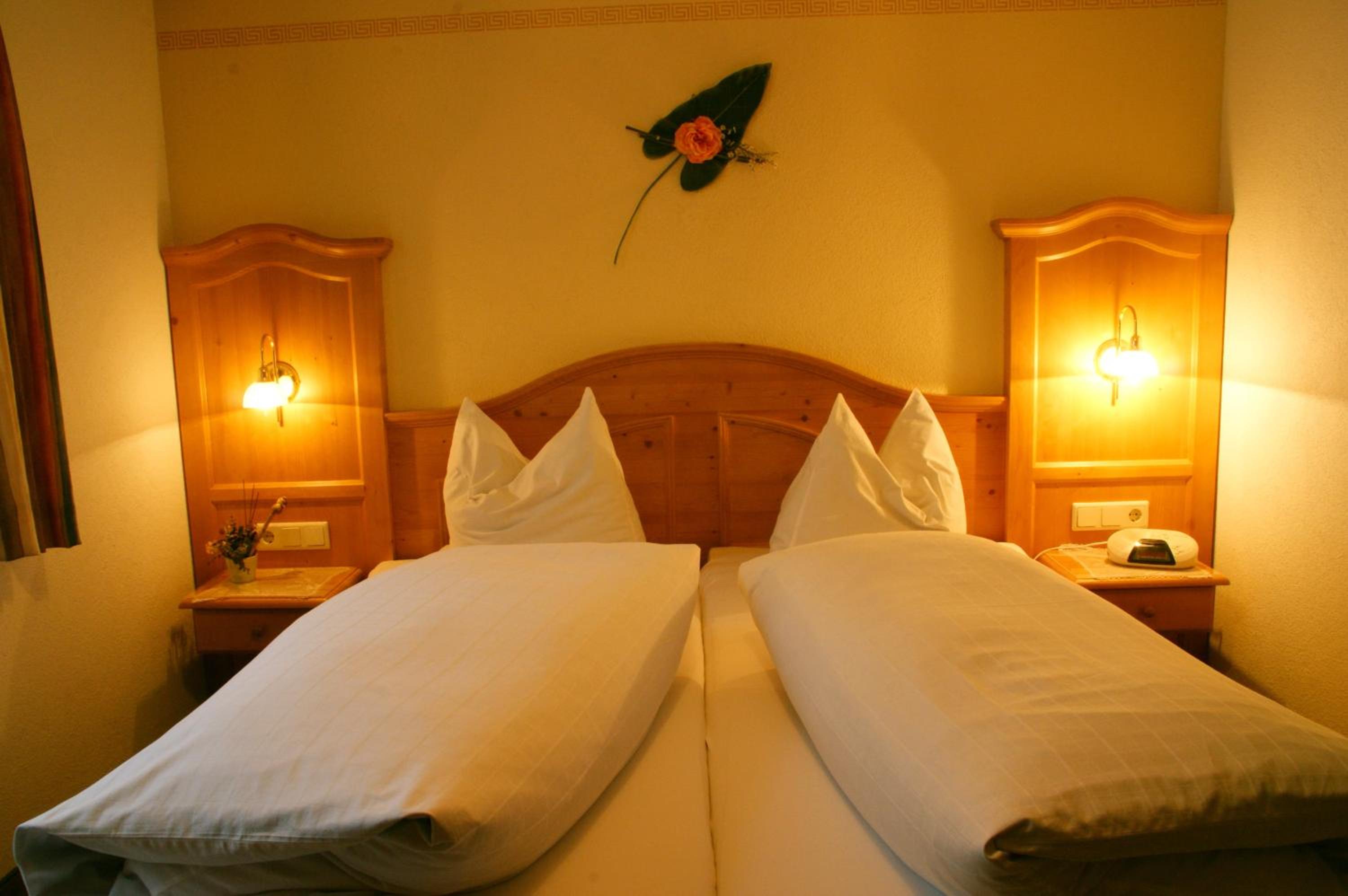 Double Room with Balcony photo 2
