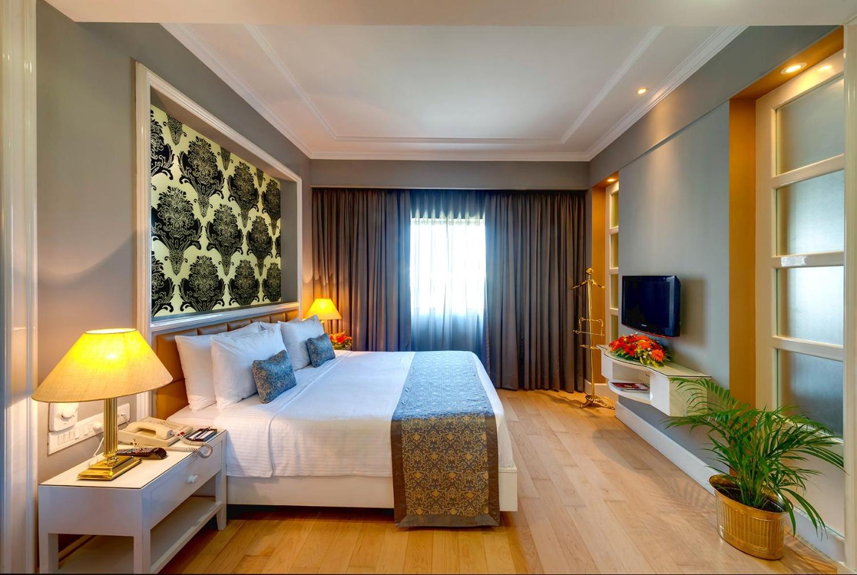Junior Suite - 10% off on Laundry and Travel desk  - Photo 4