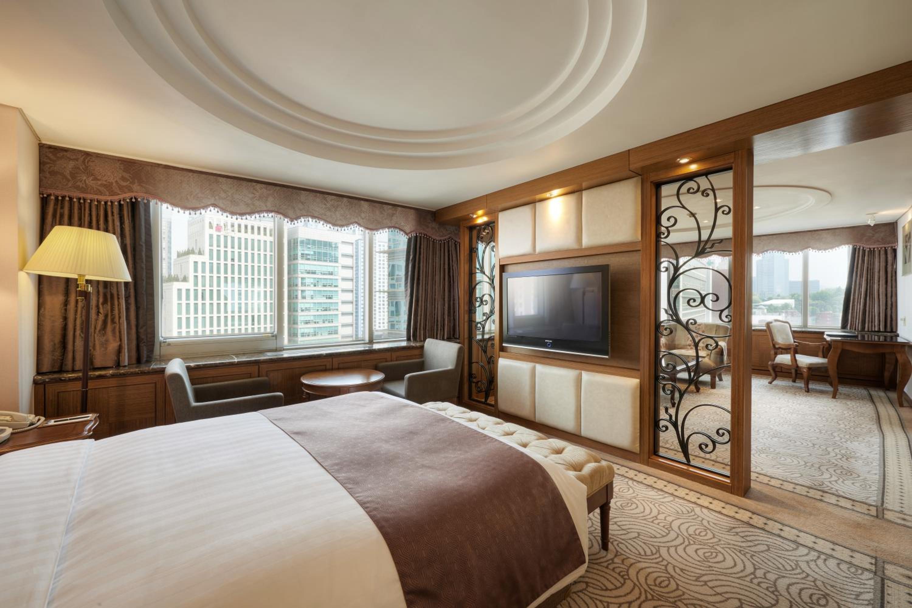 Suite (2 Adults)