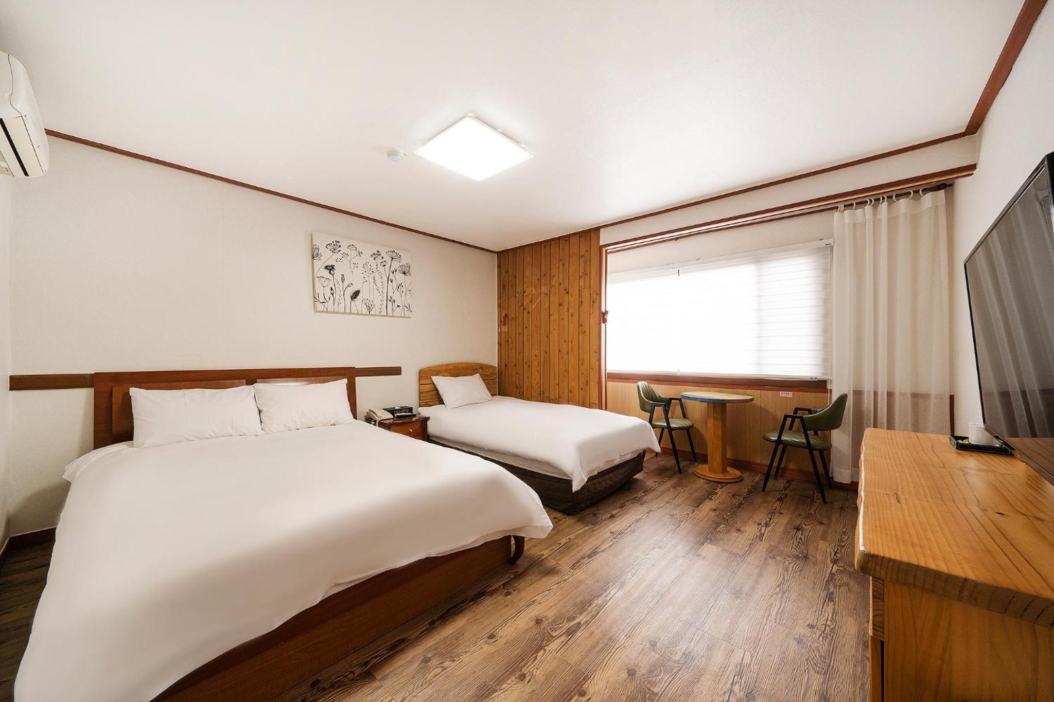 Standard Double Room photo 1