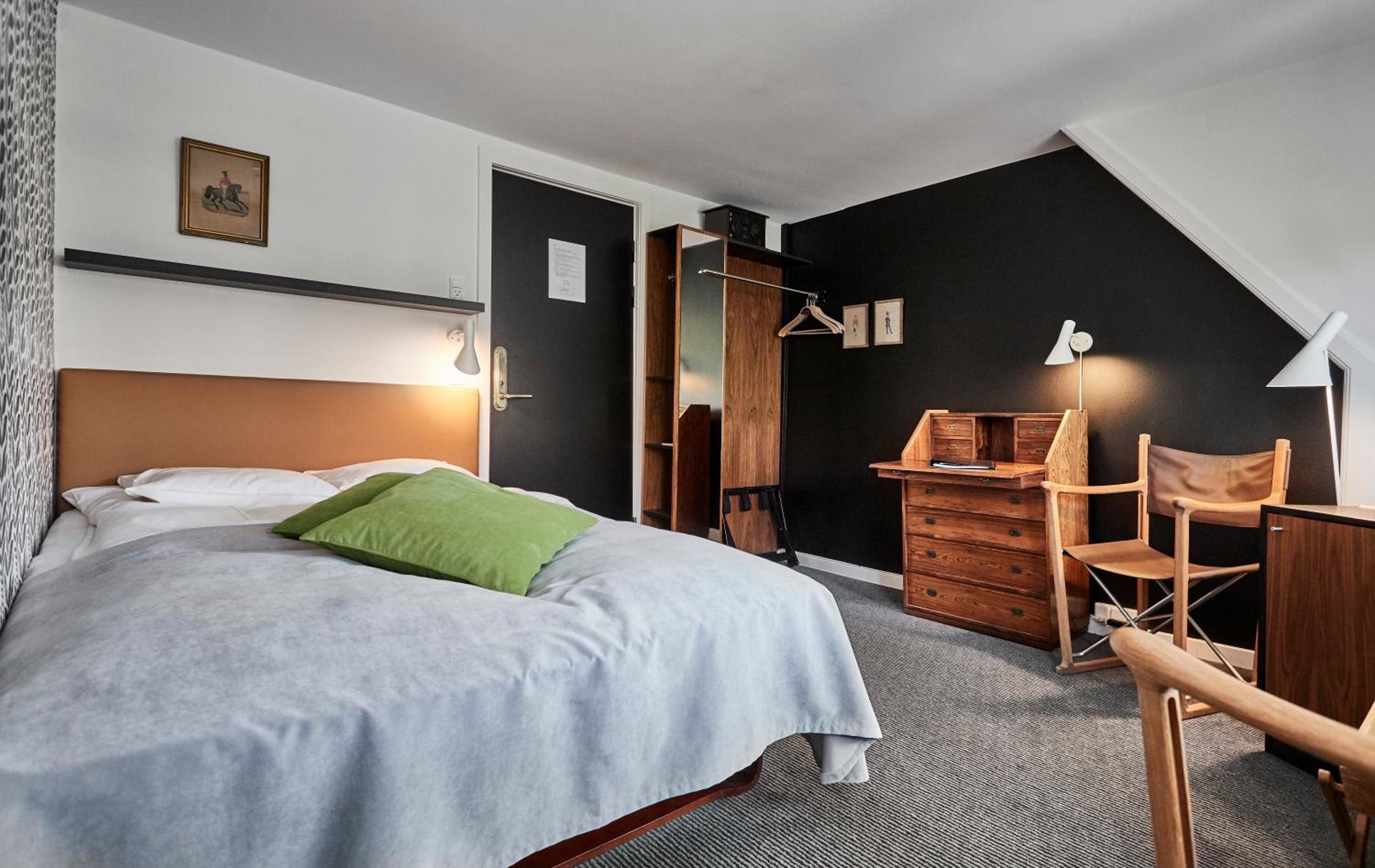 Single Room - Non-Smoking photo 2