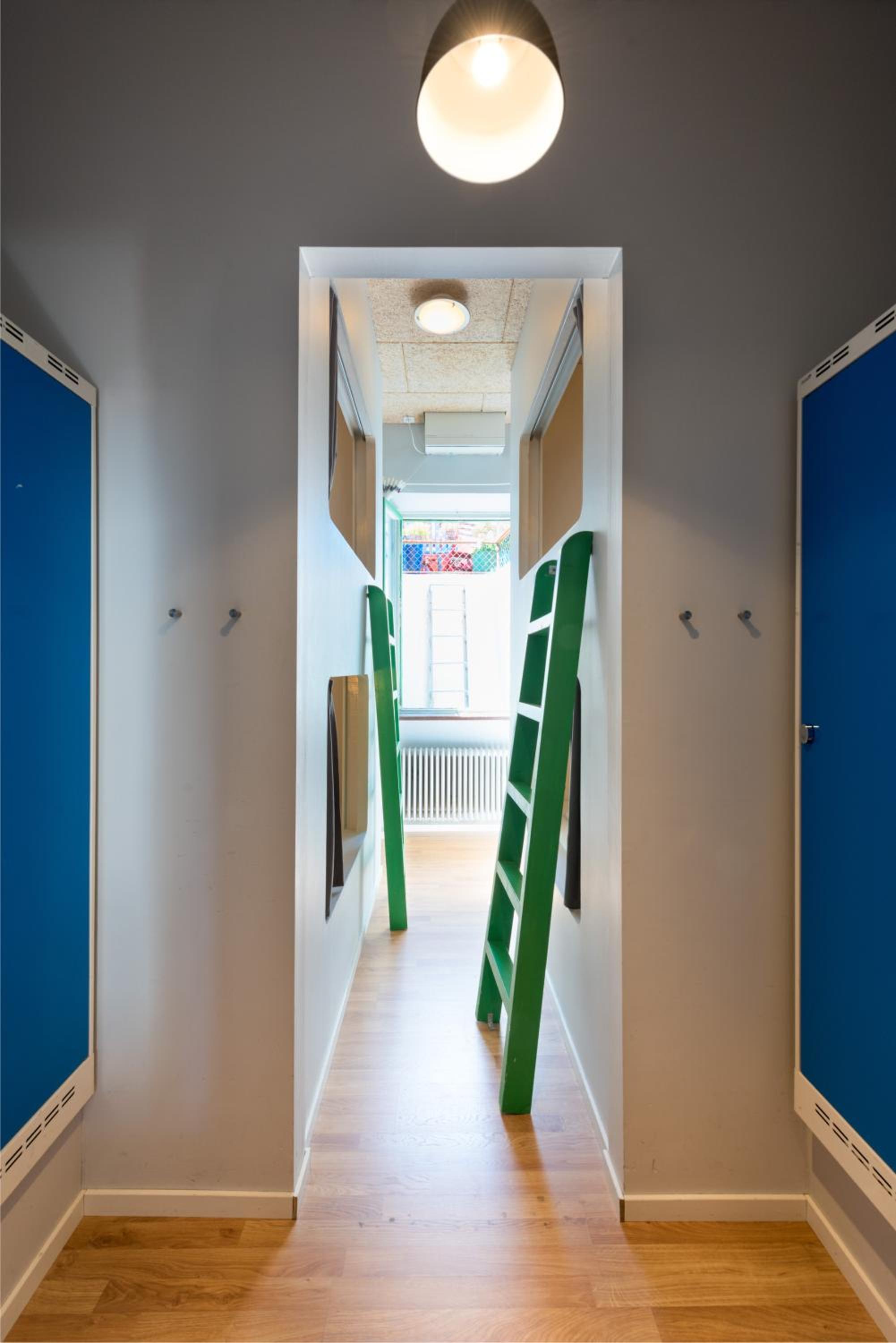 Bed in 4-Bed Mixed Dormitory Room - Celsius photo 3