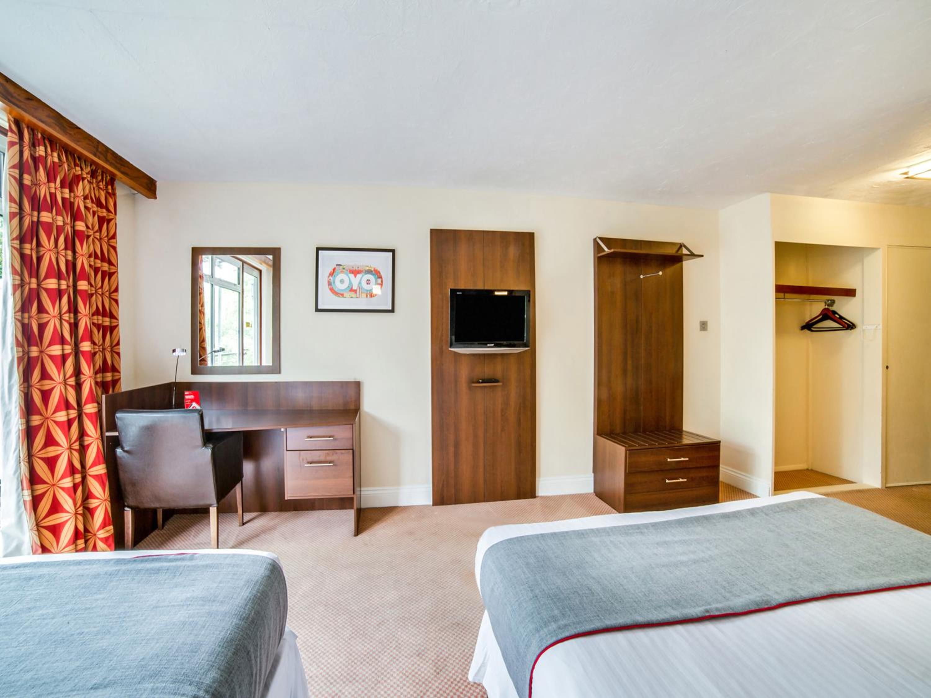 Deluxe Triple Room - Photo 11
