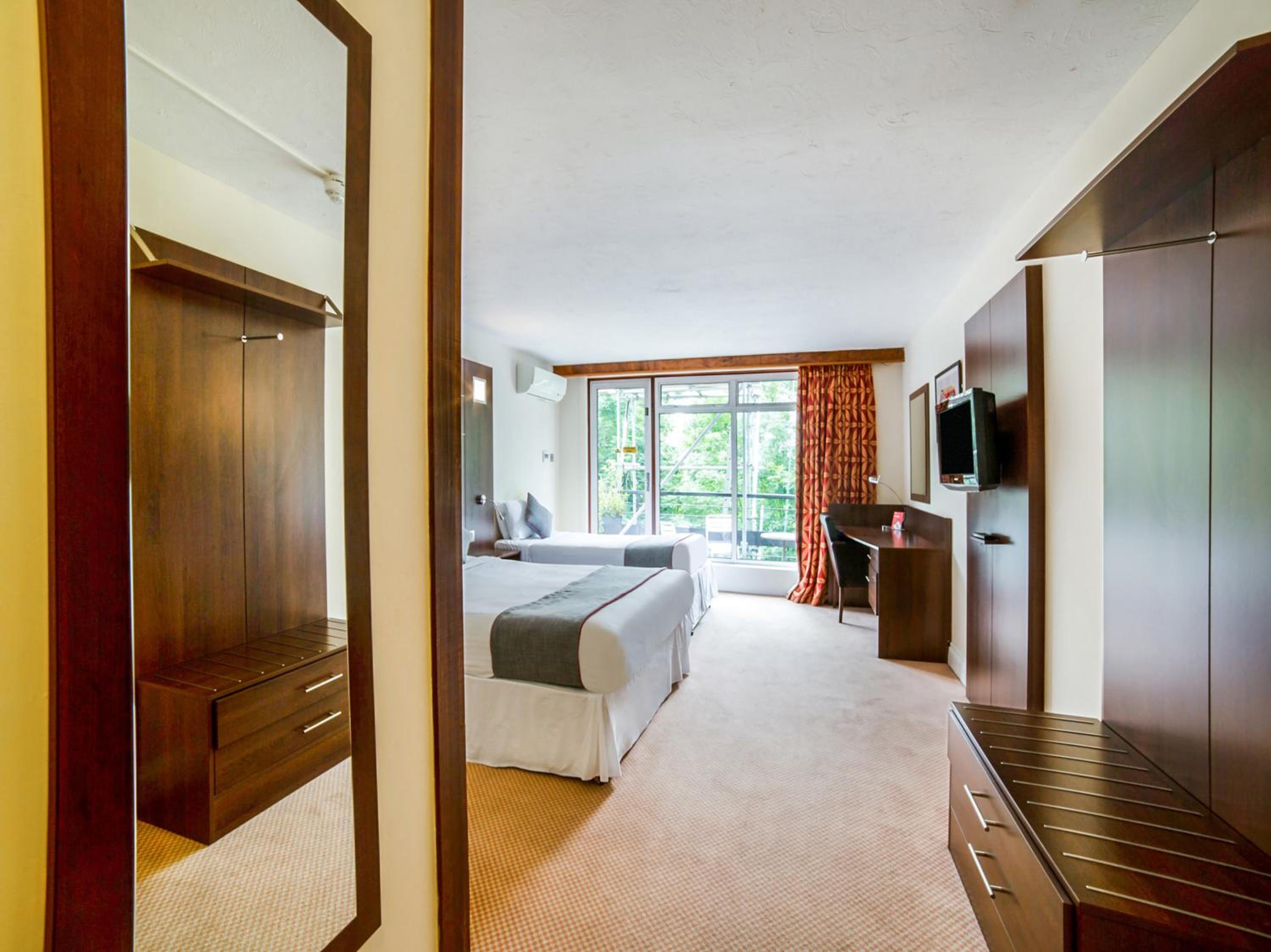 Deluxe Triple Room - Photo 12