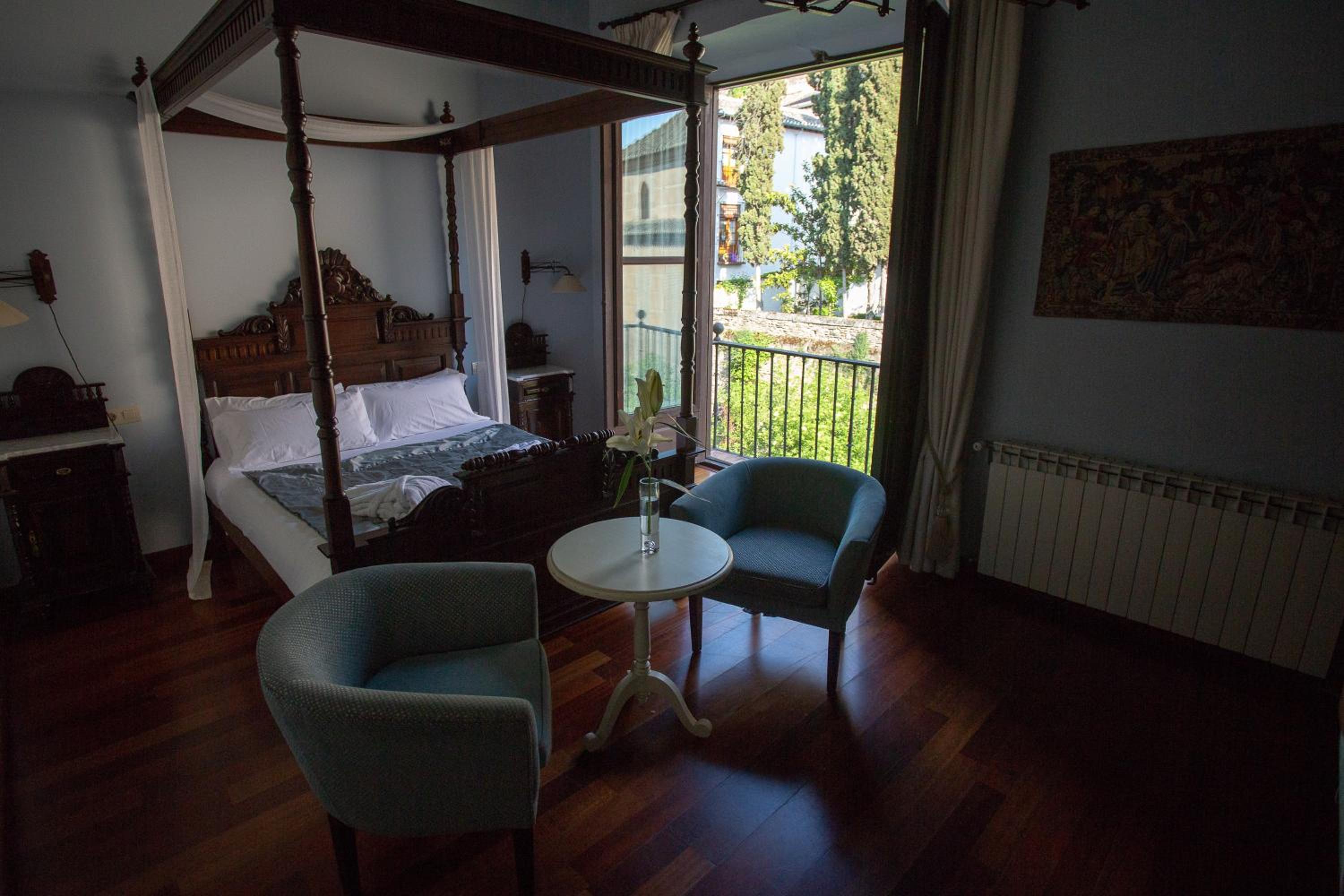 Junior Suite with Alhambra Views - Photo 2