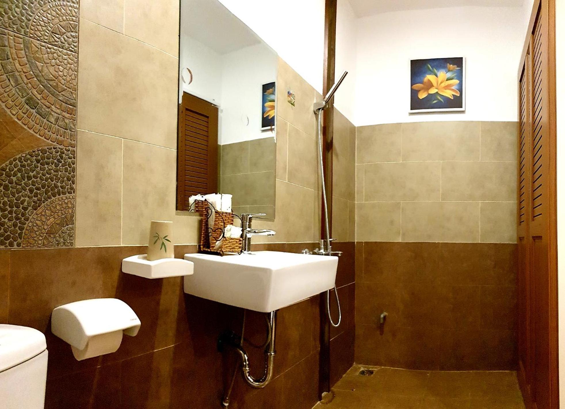 Standard Double Room - Photo 6