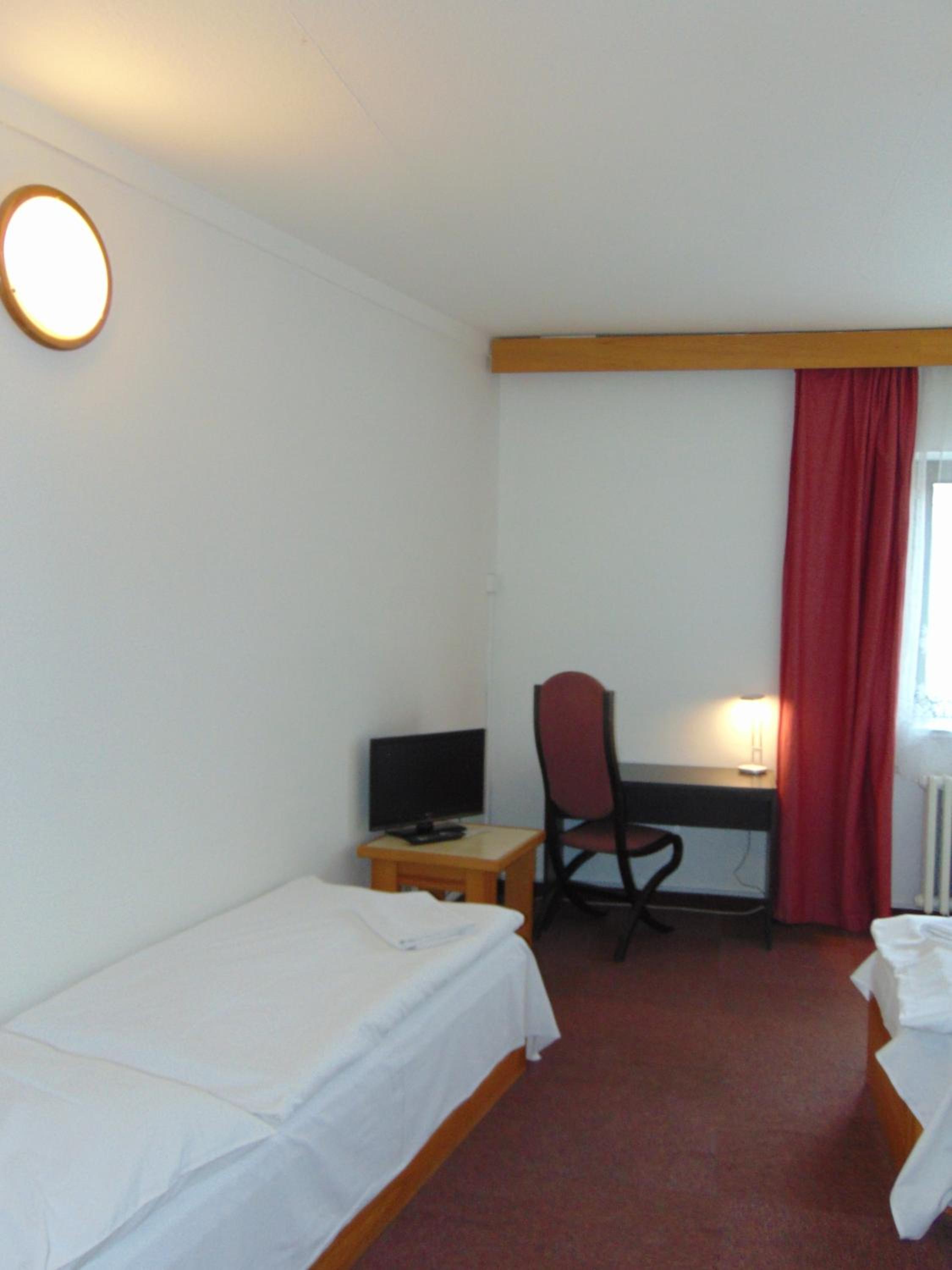 Economy Quadruple Room photo 1