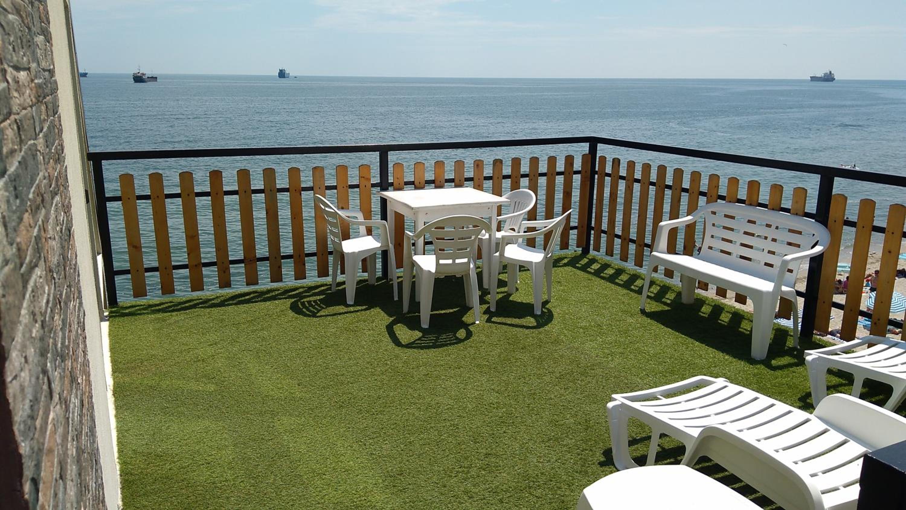 Family Room with Sea View photo 2