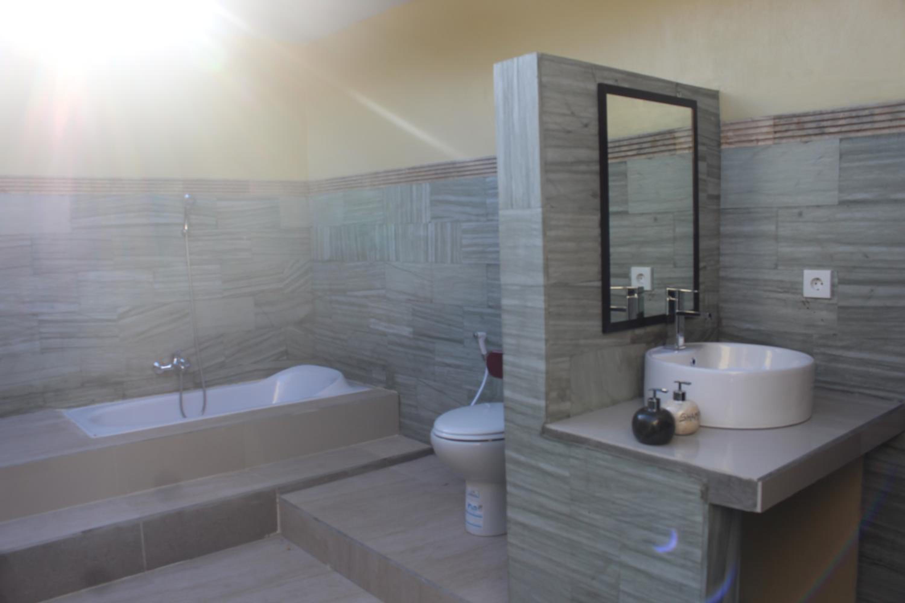Deluxe Double Room with Balcony and Sea View photo 2