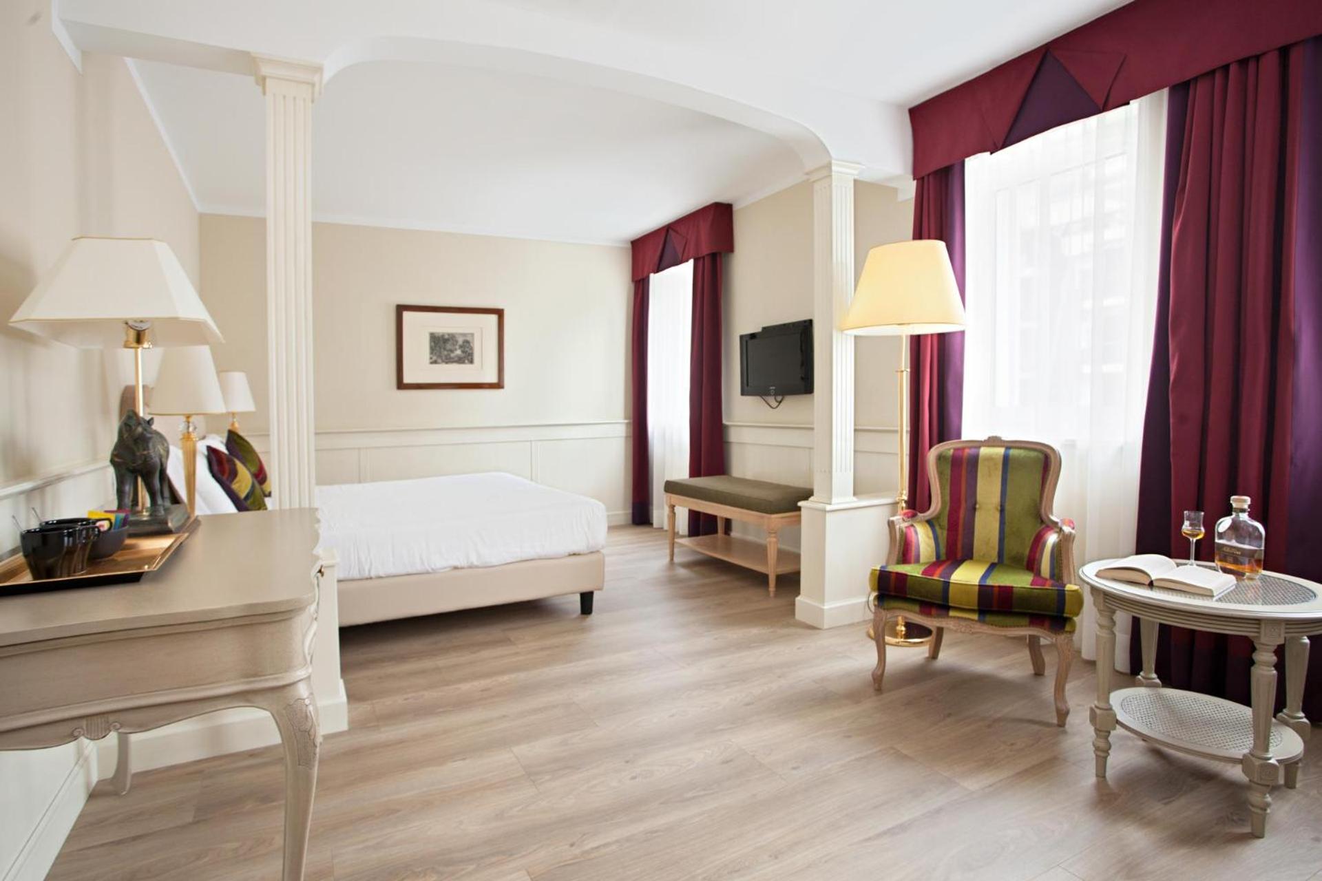 Junior Suite - Photo 13