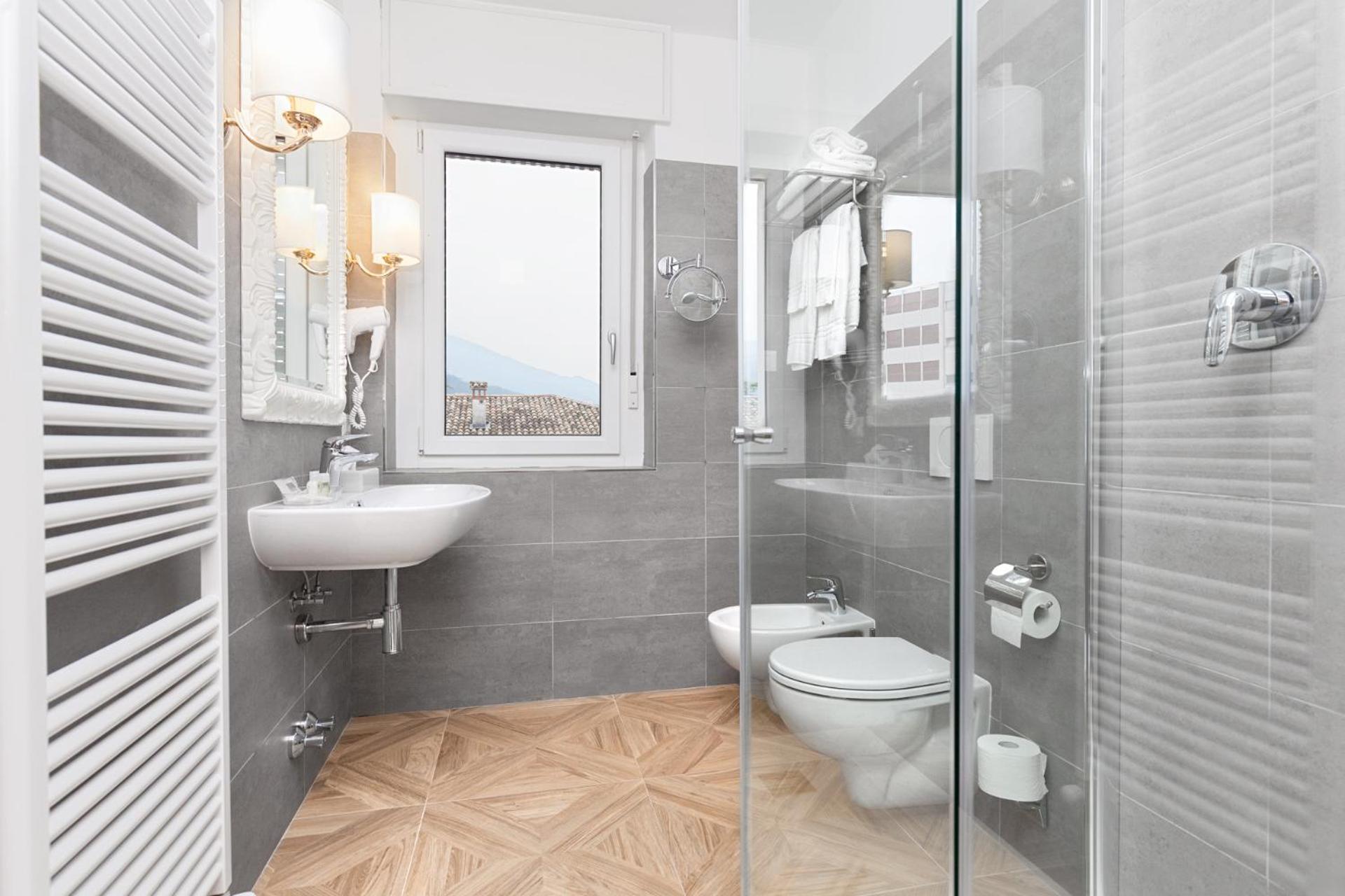 Superior Double or Twin Room - Photo 2