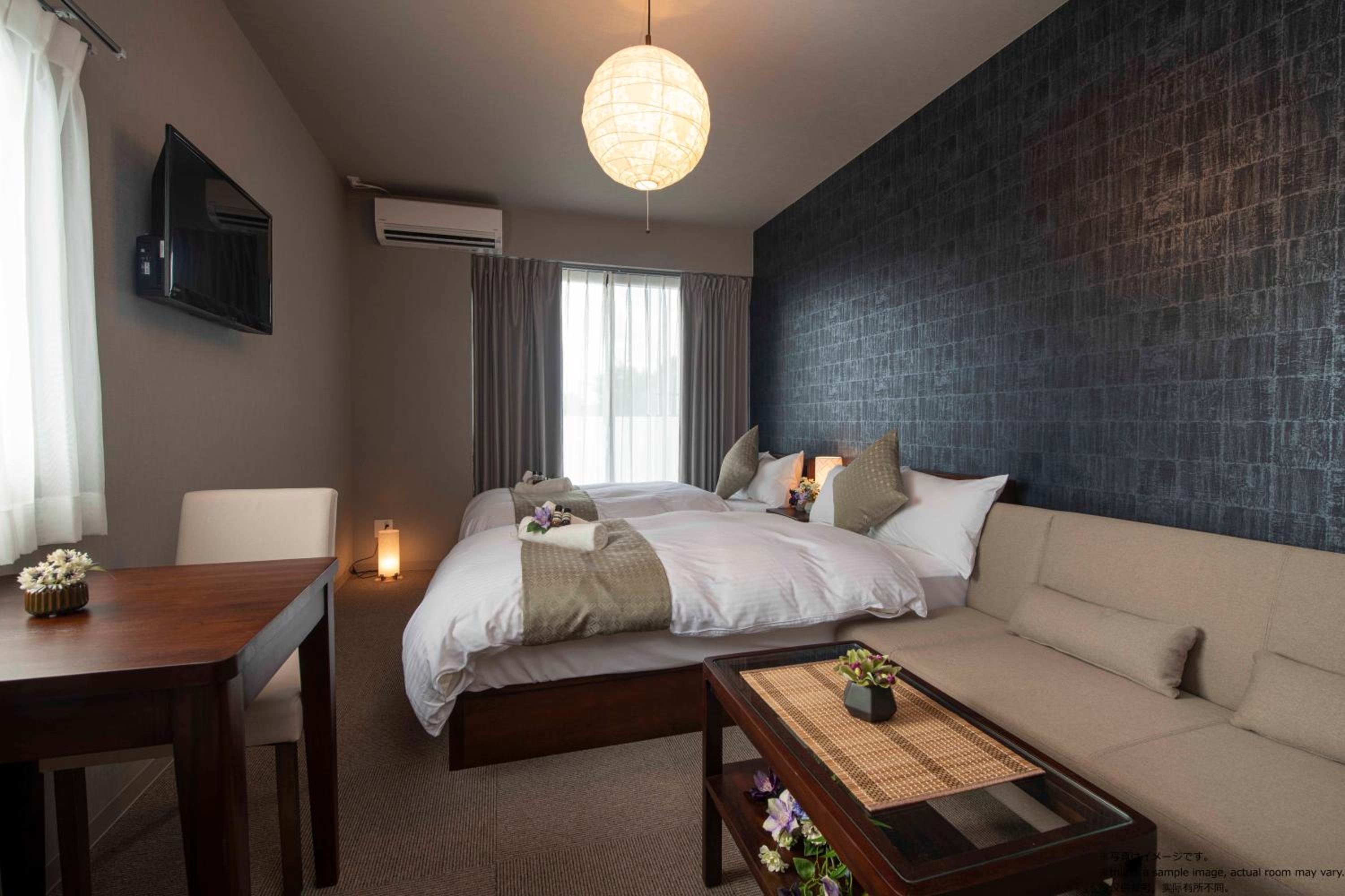 Three-Bedroom Suite photo 3
