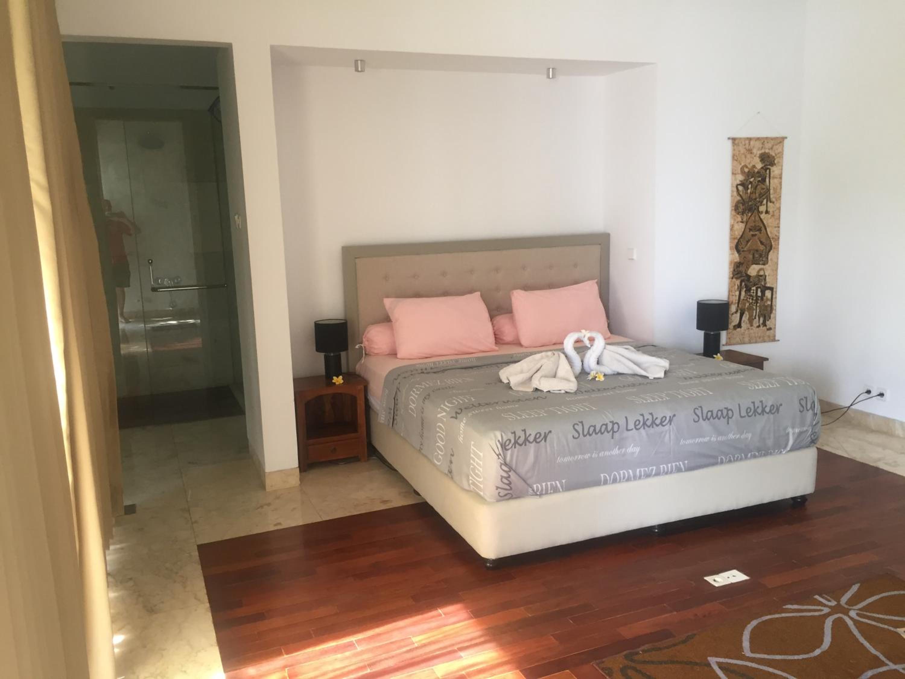 Villa photo 1