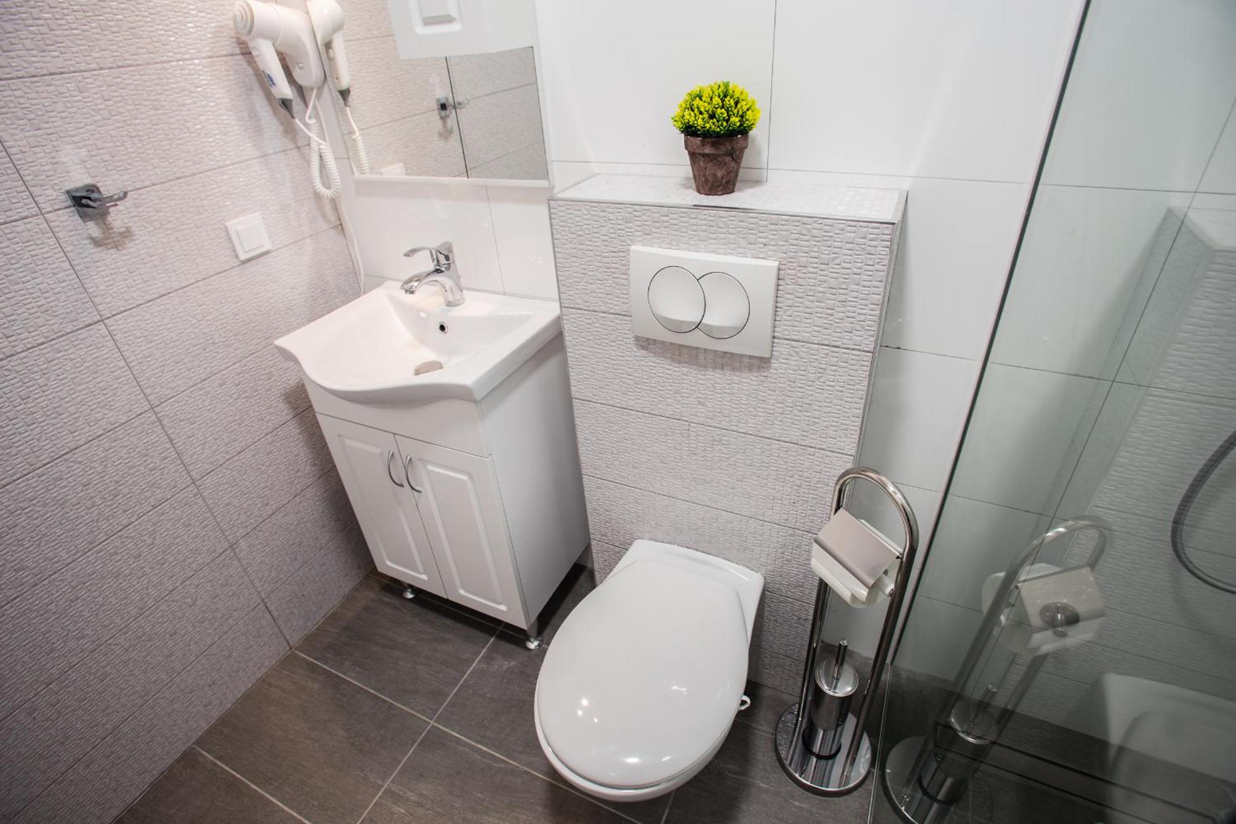 Standard Double Room - Photo 5