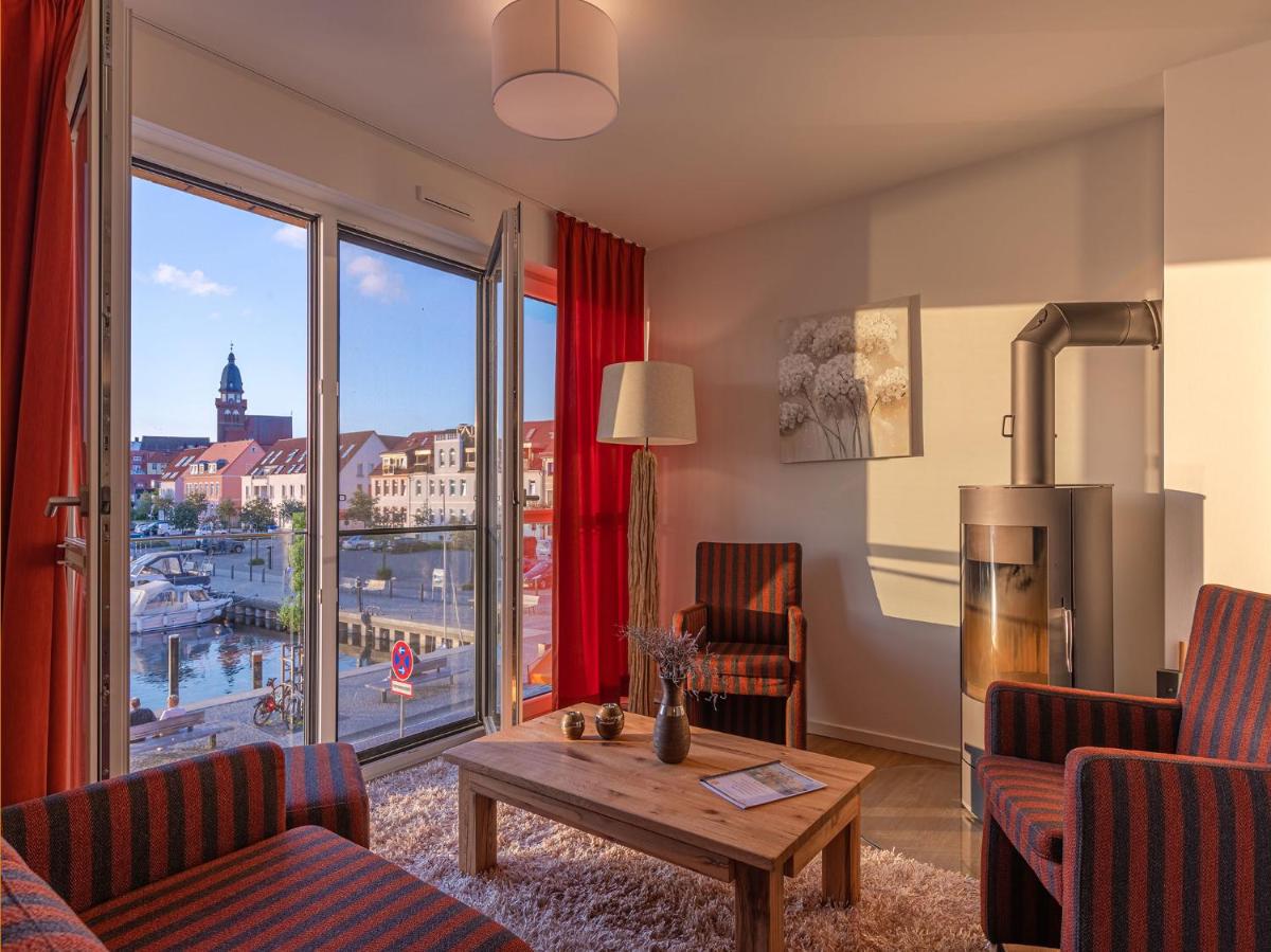 Apartment 13 with Lake View 4****
