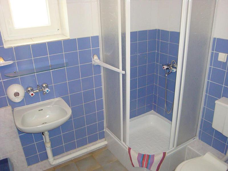 Double or Twin Room - Photo 6